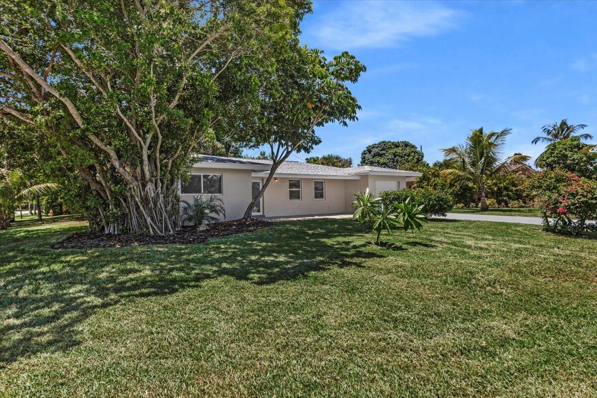 902 GARNETT, Lantana FL 33462