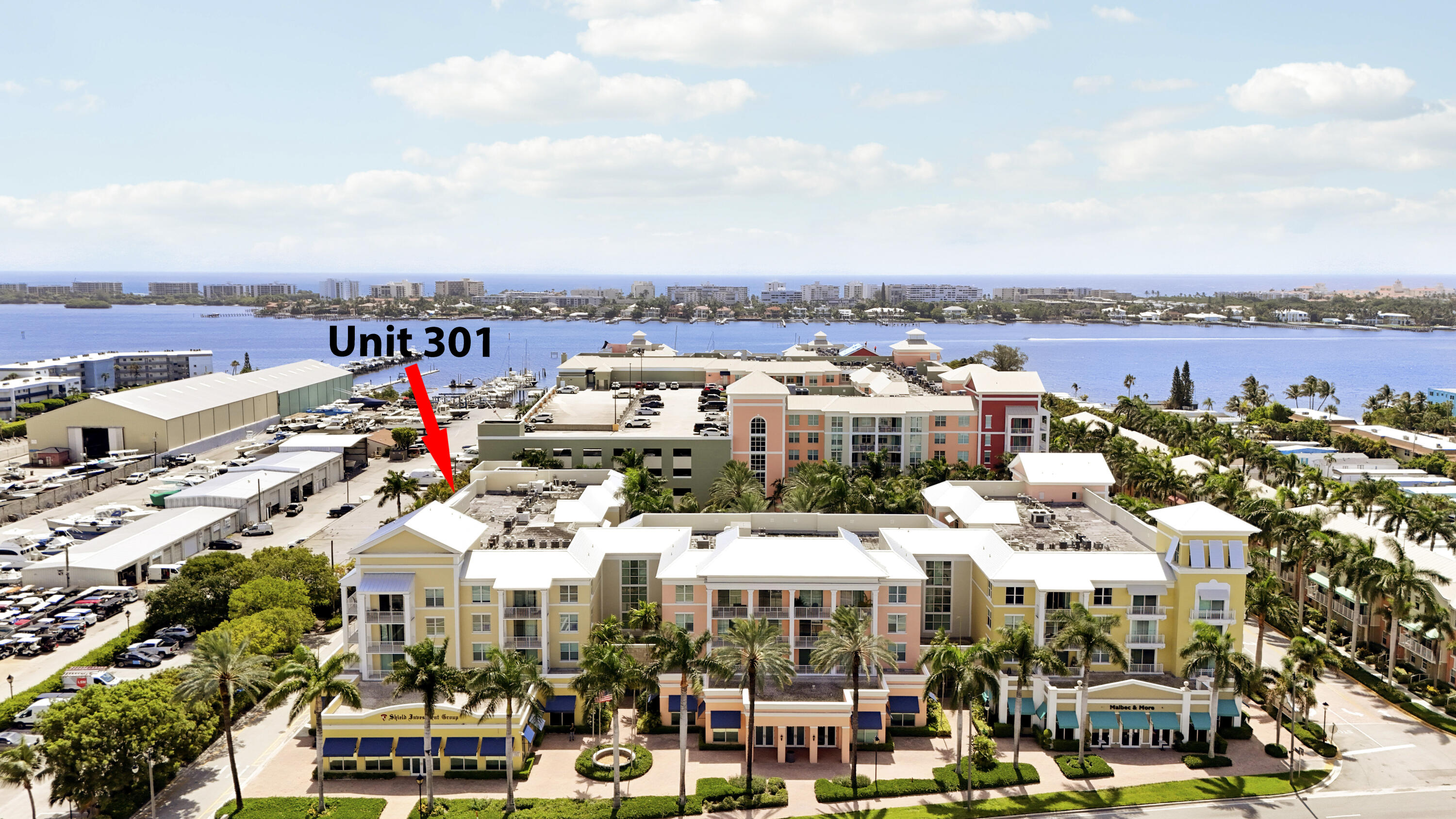 802 W Windward #301, Lantana FL 33462