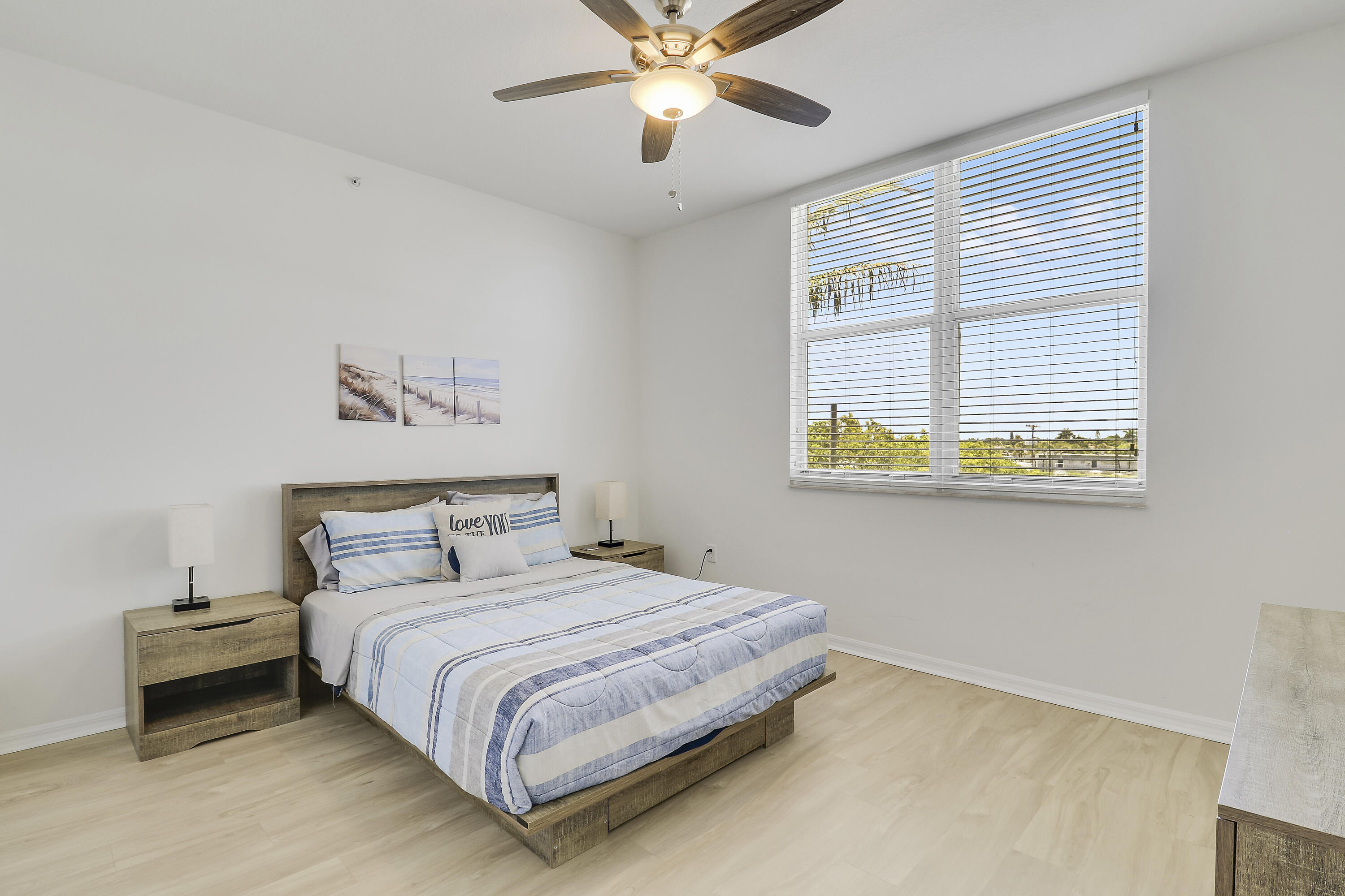 802 W Windward #301, Lantana FL 33462