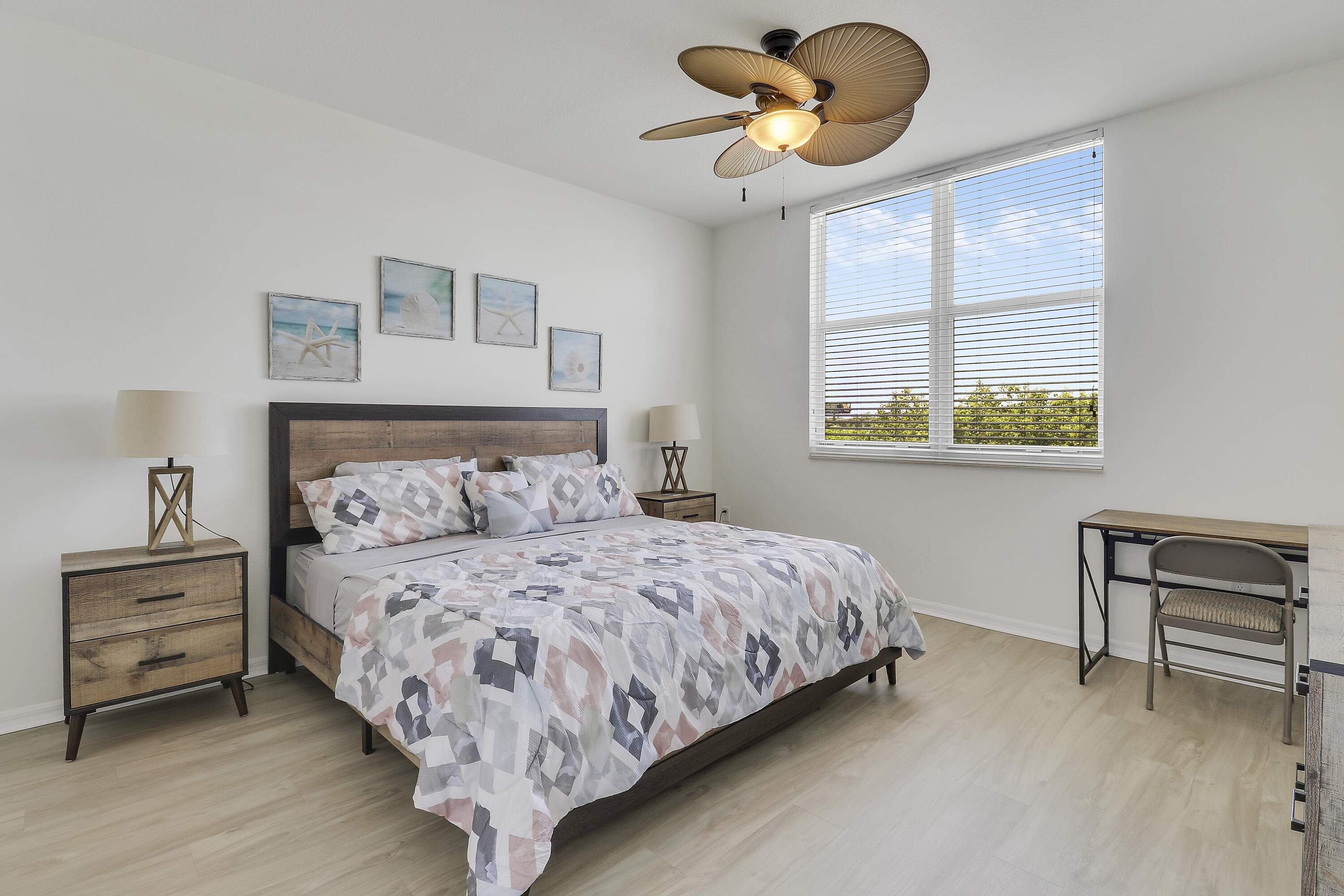 802 W Windward #301, Lantana FL 33462