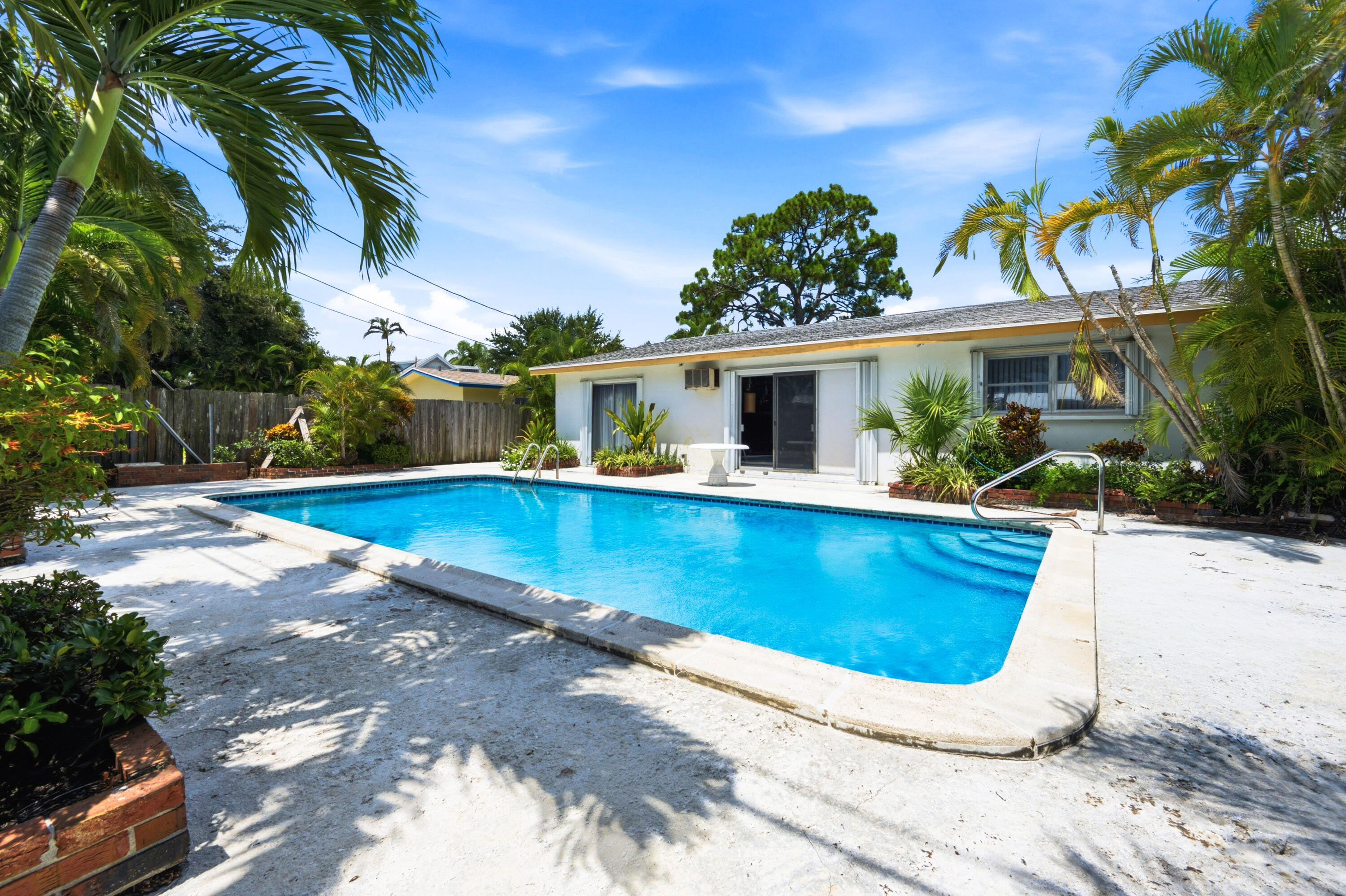 278 CAMELLIA, Palm Beach Gardens FL 33410