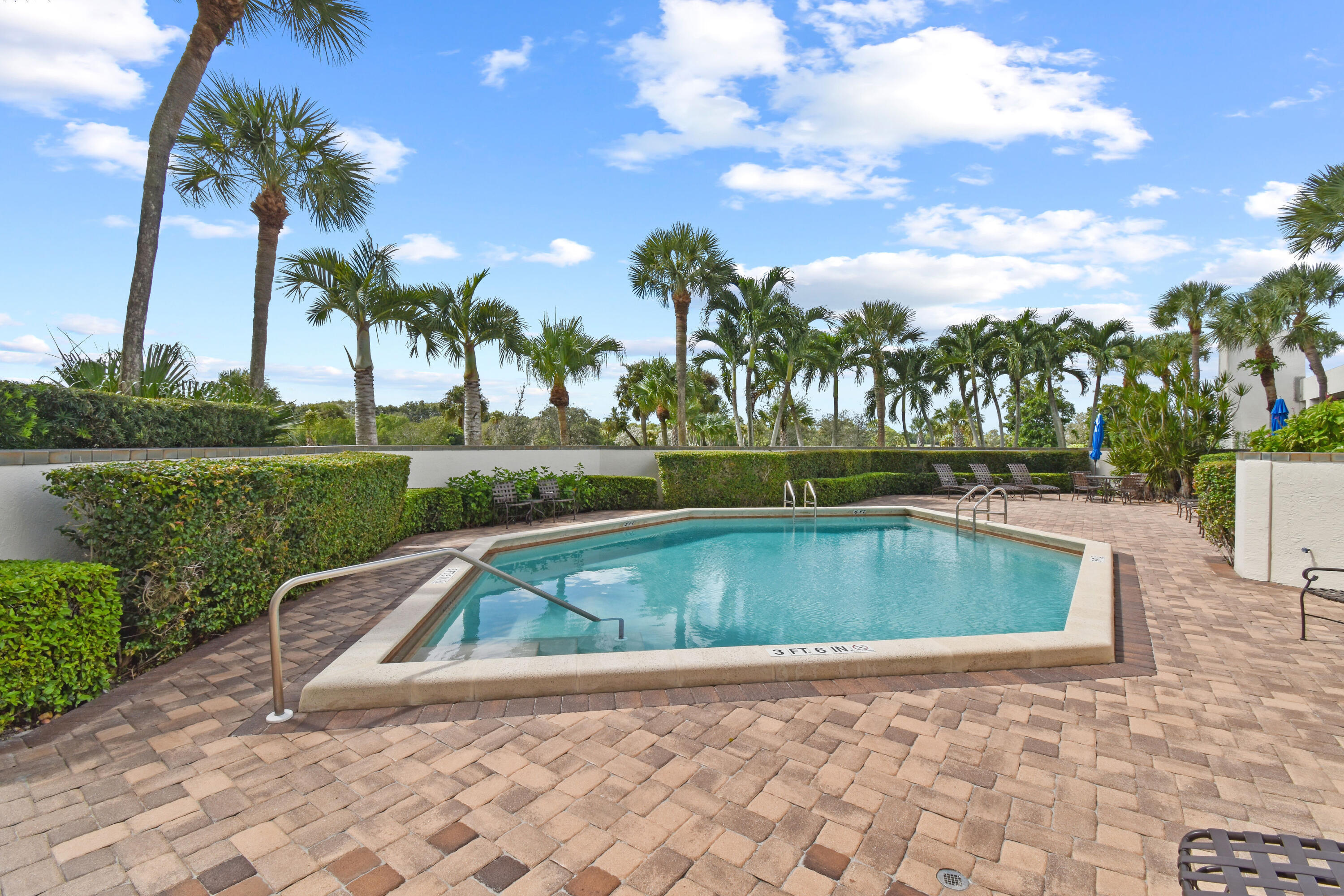 3322 CASSEEKEY ISLAND #302, Jupiter FL 33477