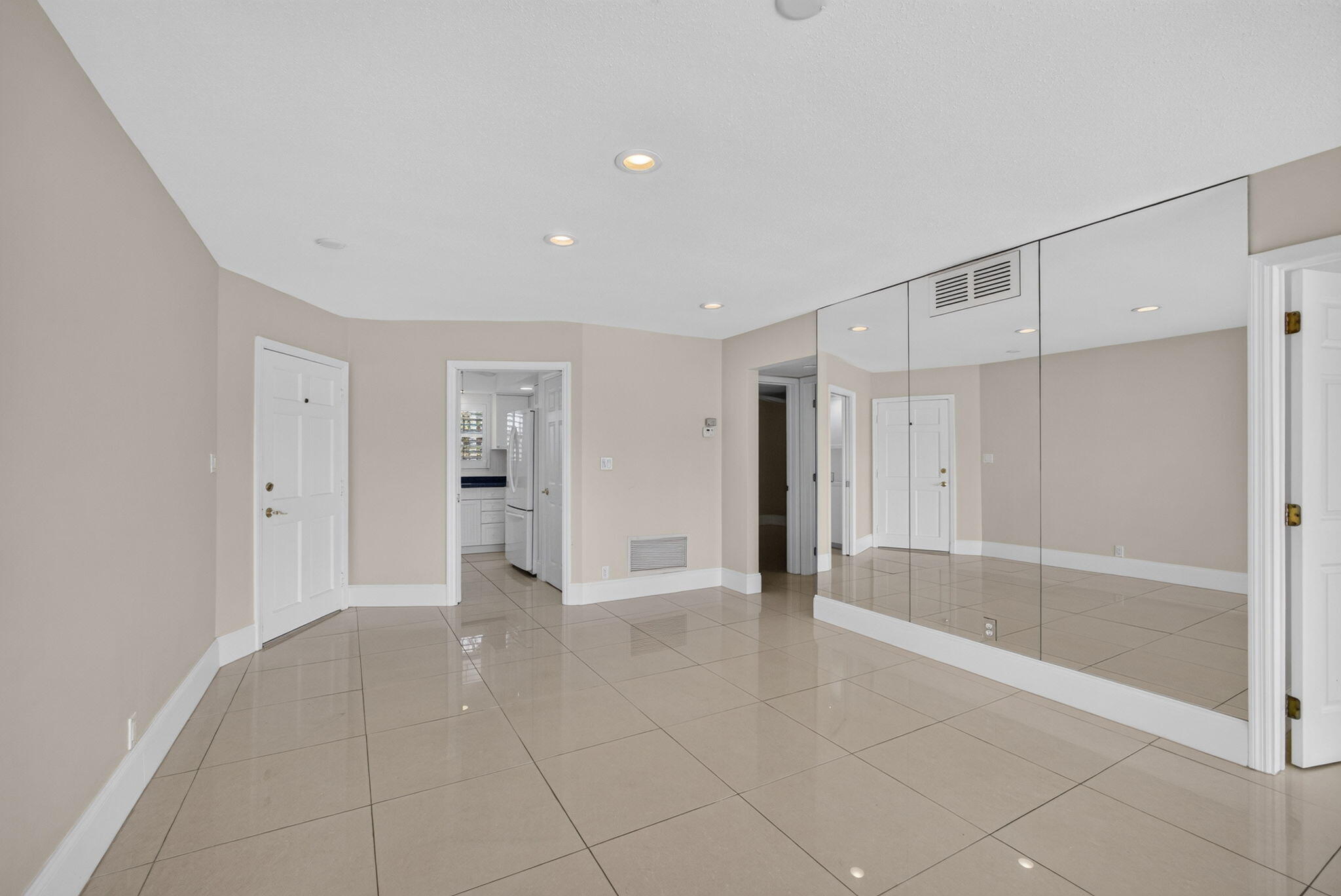 478 Tequesta #204, Tequesta FL 33469