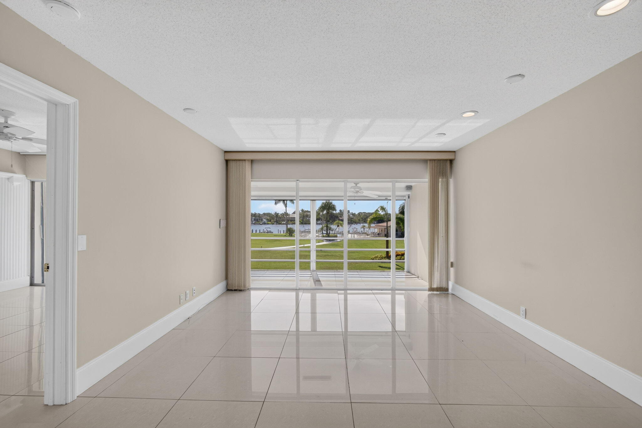 478 Tequesta #204, Tequesta FL 33469