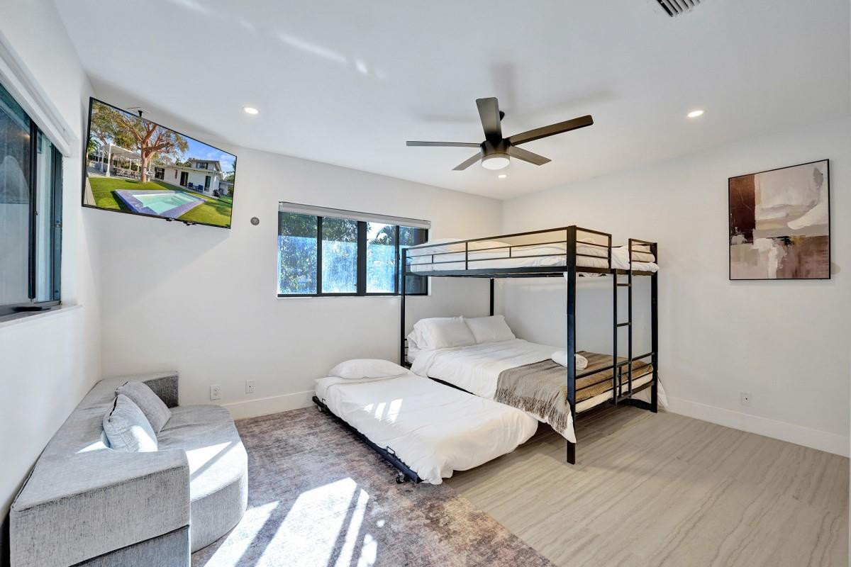 4417 SW 38th, Fort Lauderdale FL 33312