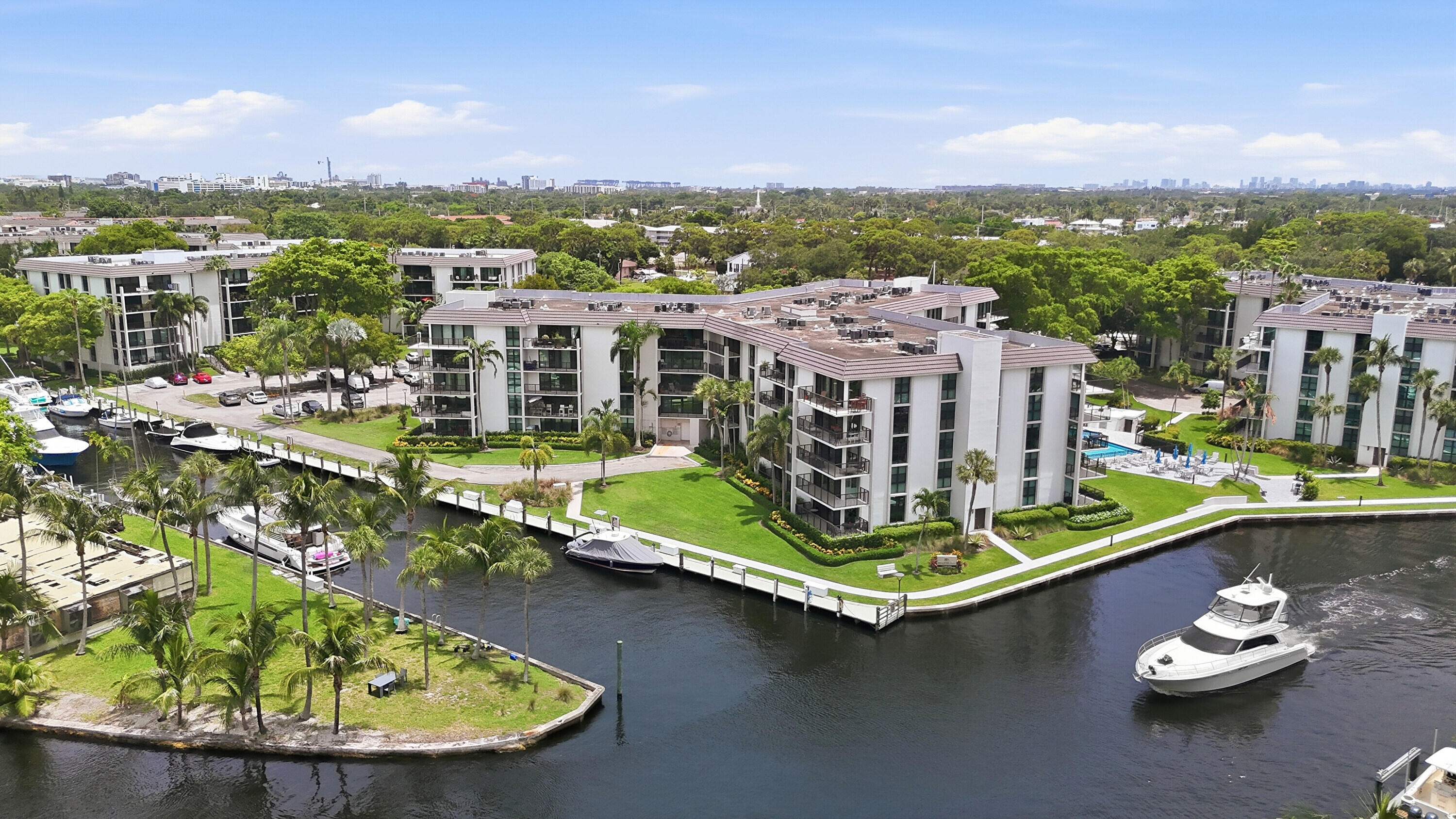 1301 RIVER REACH #514, Fort Lauderdale FL 33315