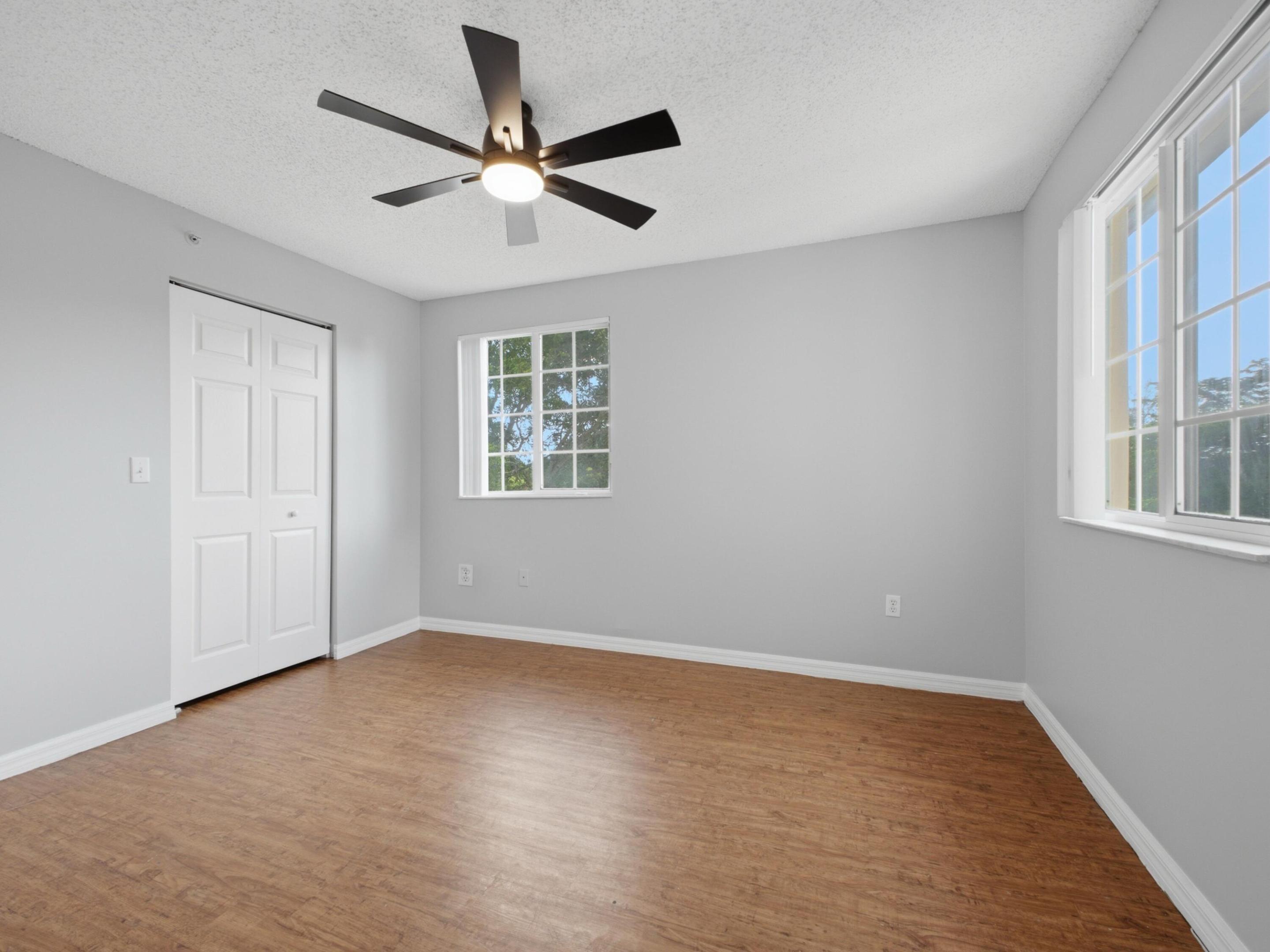 900 CRESTWOOD #920, Royal Palm Beach FL 33411