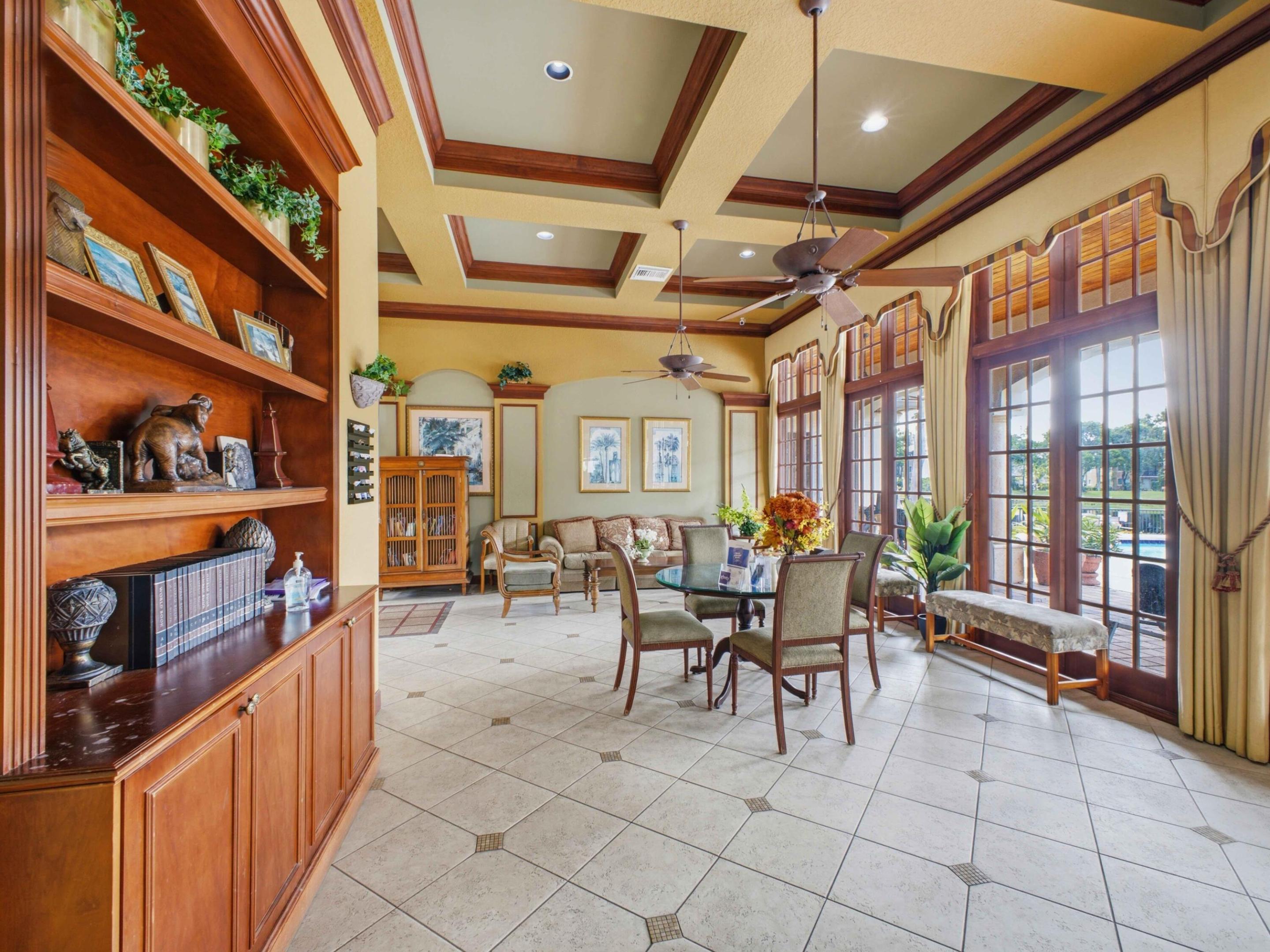 900 CRESTWOOD #920, Royal Palm Beach FL 33411