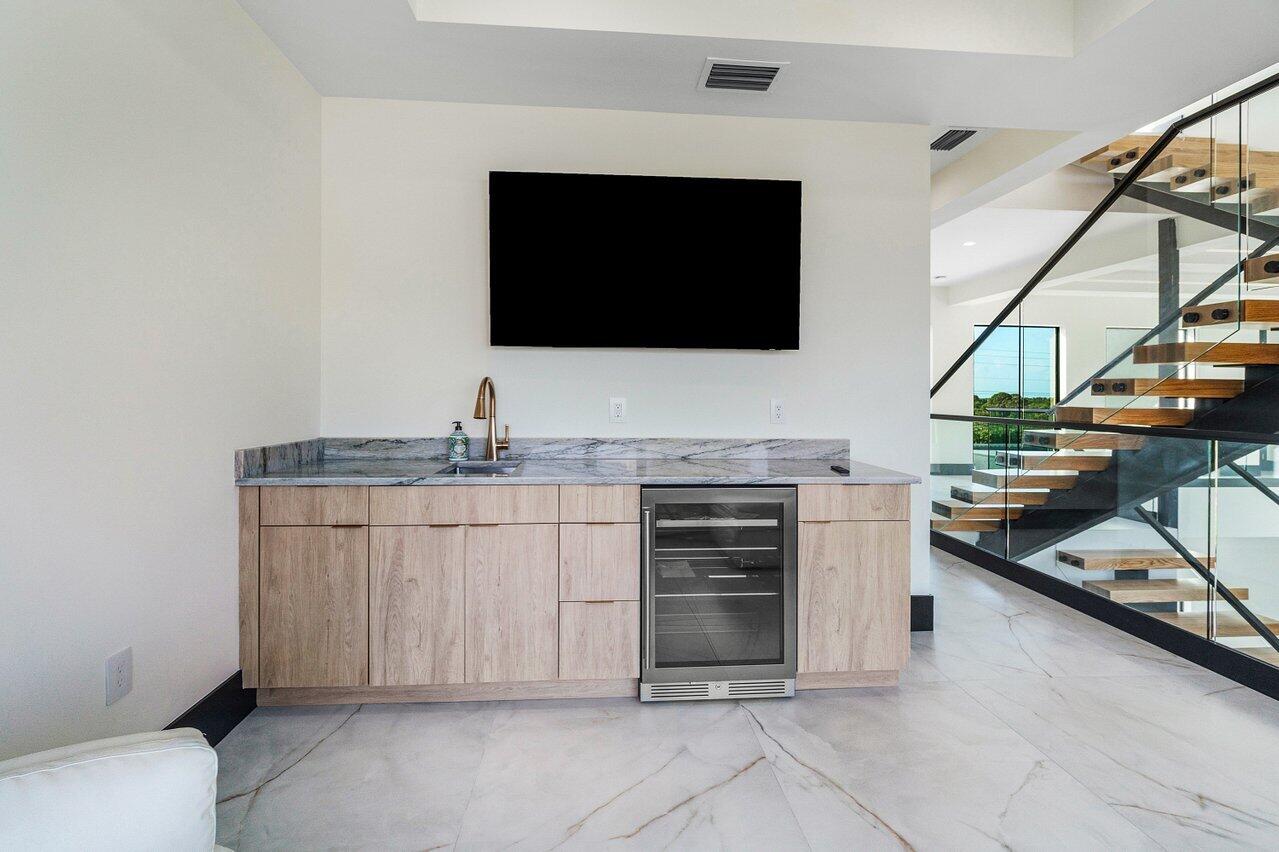 13480 US HIGHWAY 1, Juno Beach FL 33408