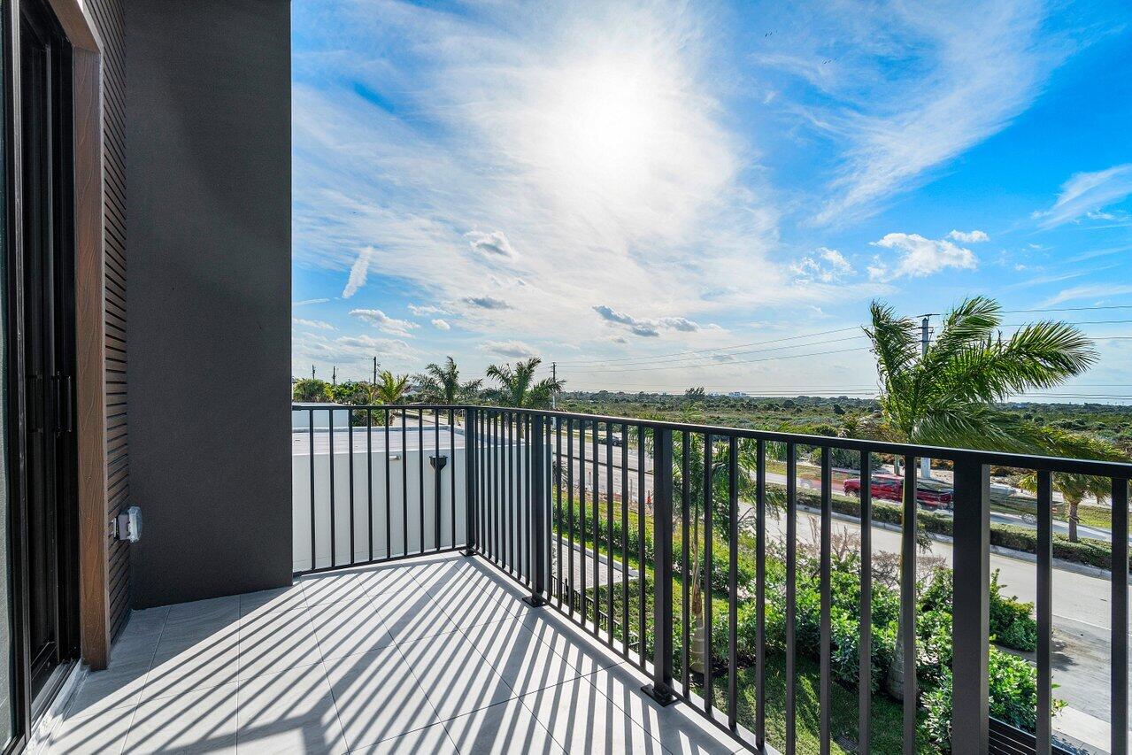 13480 US HIGHWAY 1, Juno Beach FL 33408
