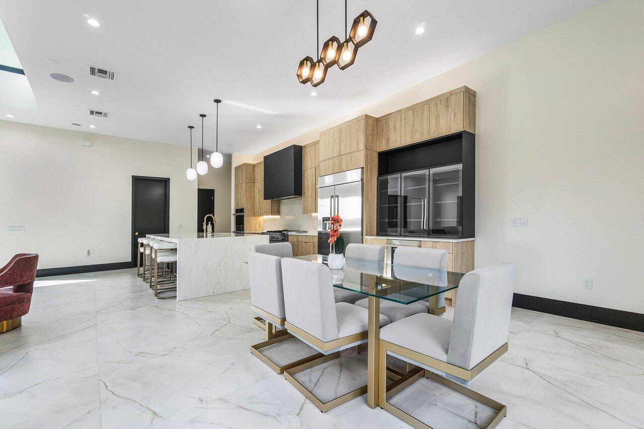 13480 US HIGHWAY 1, Juno Beach FL 33408