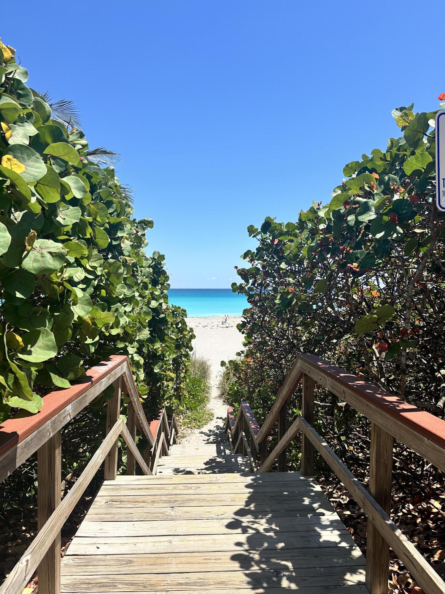 13480 US HIGHWAY 1, Juno Beach FL 33408