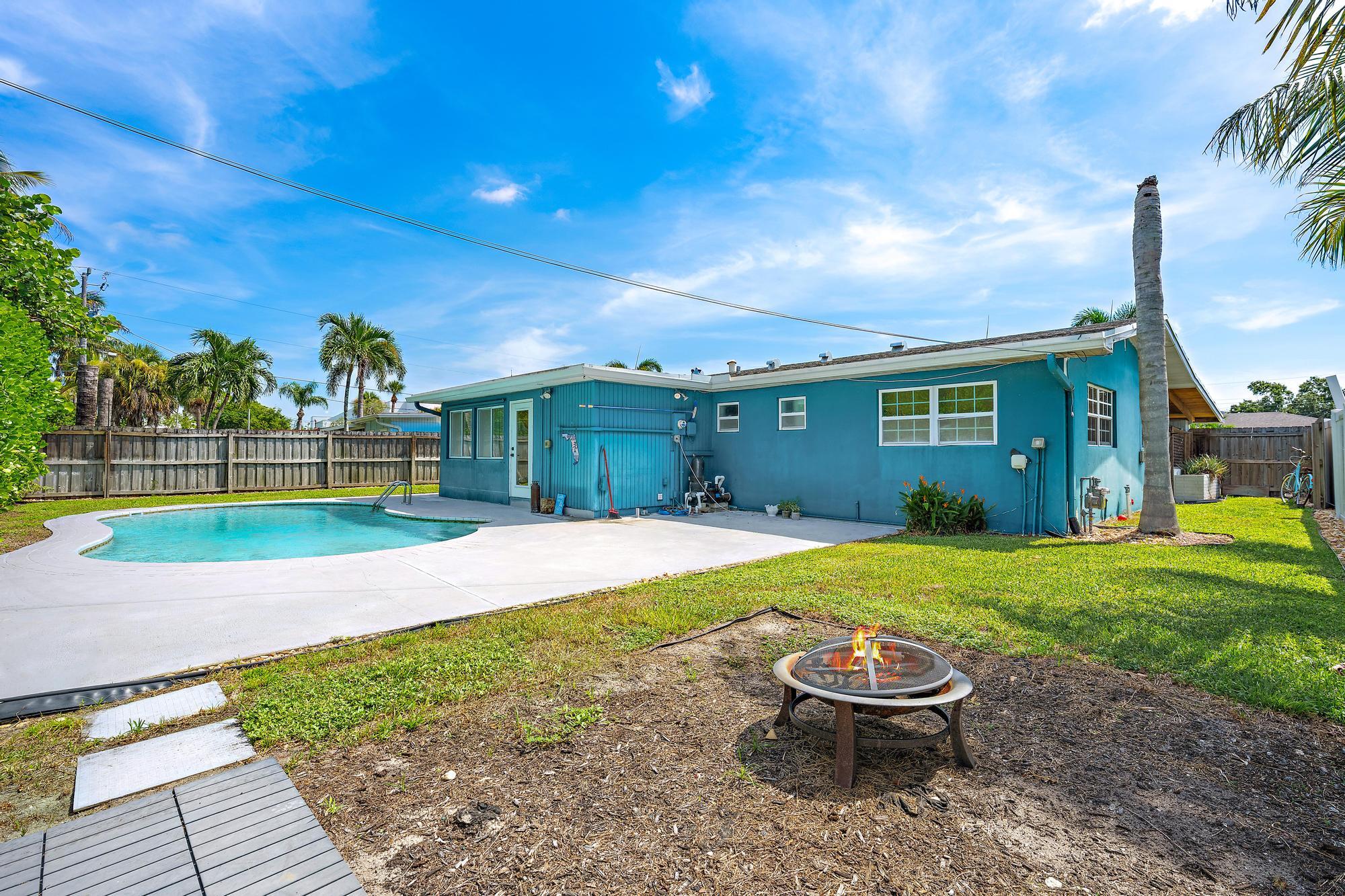 511 Ivy, Palm Beach Gardens FL 33410