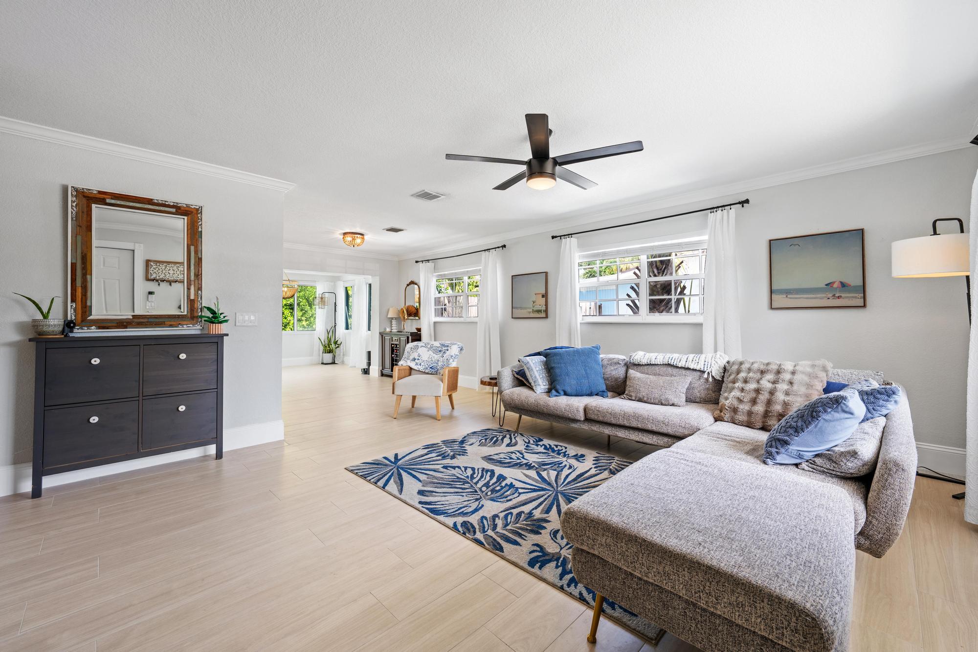 511 Ivy, Palm Beach Gardens FL 33410
