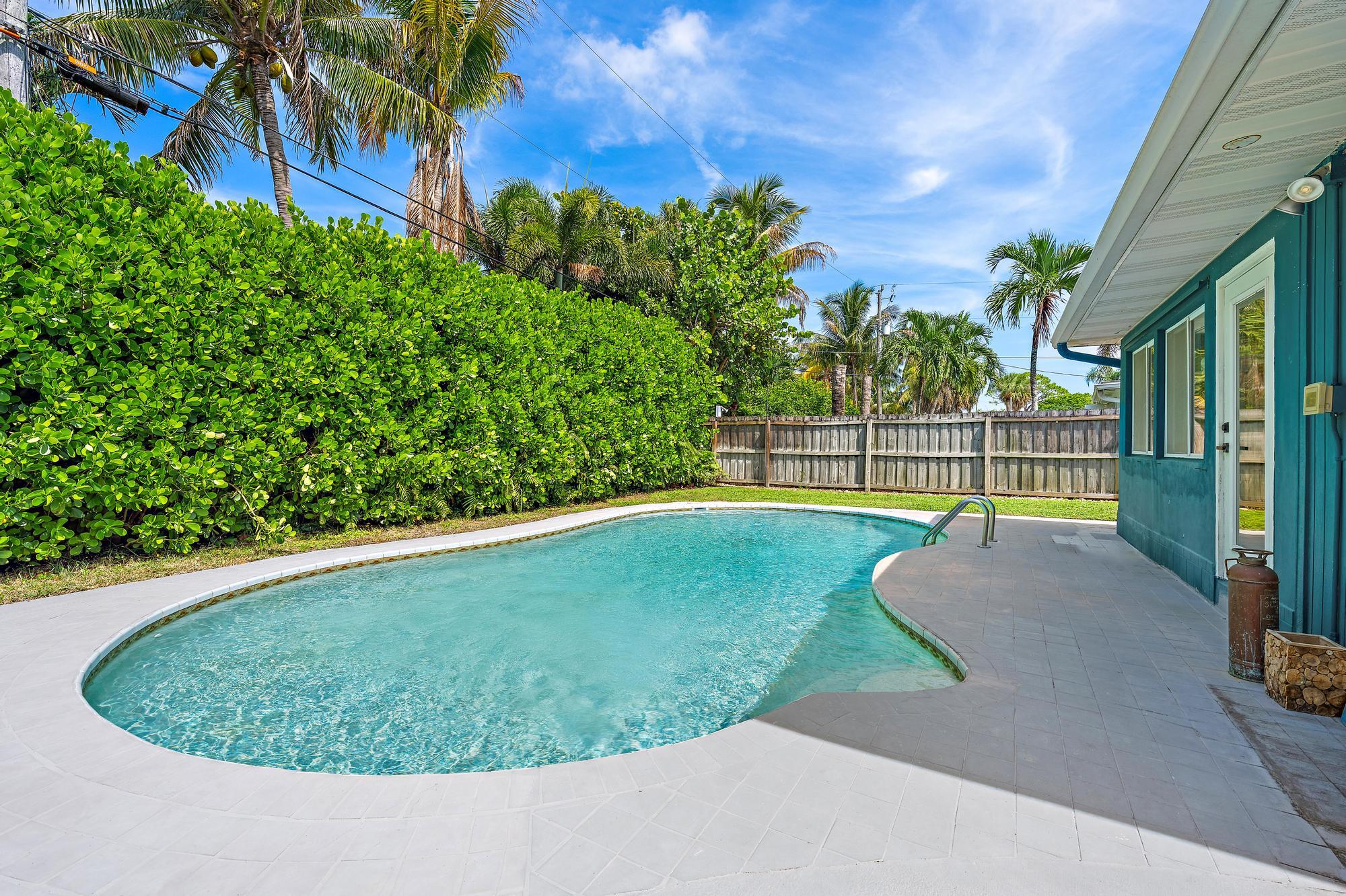 511 Ivy, Palm Beach Gardens FL 33410