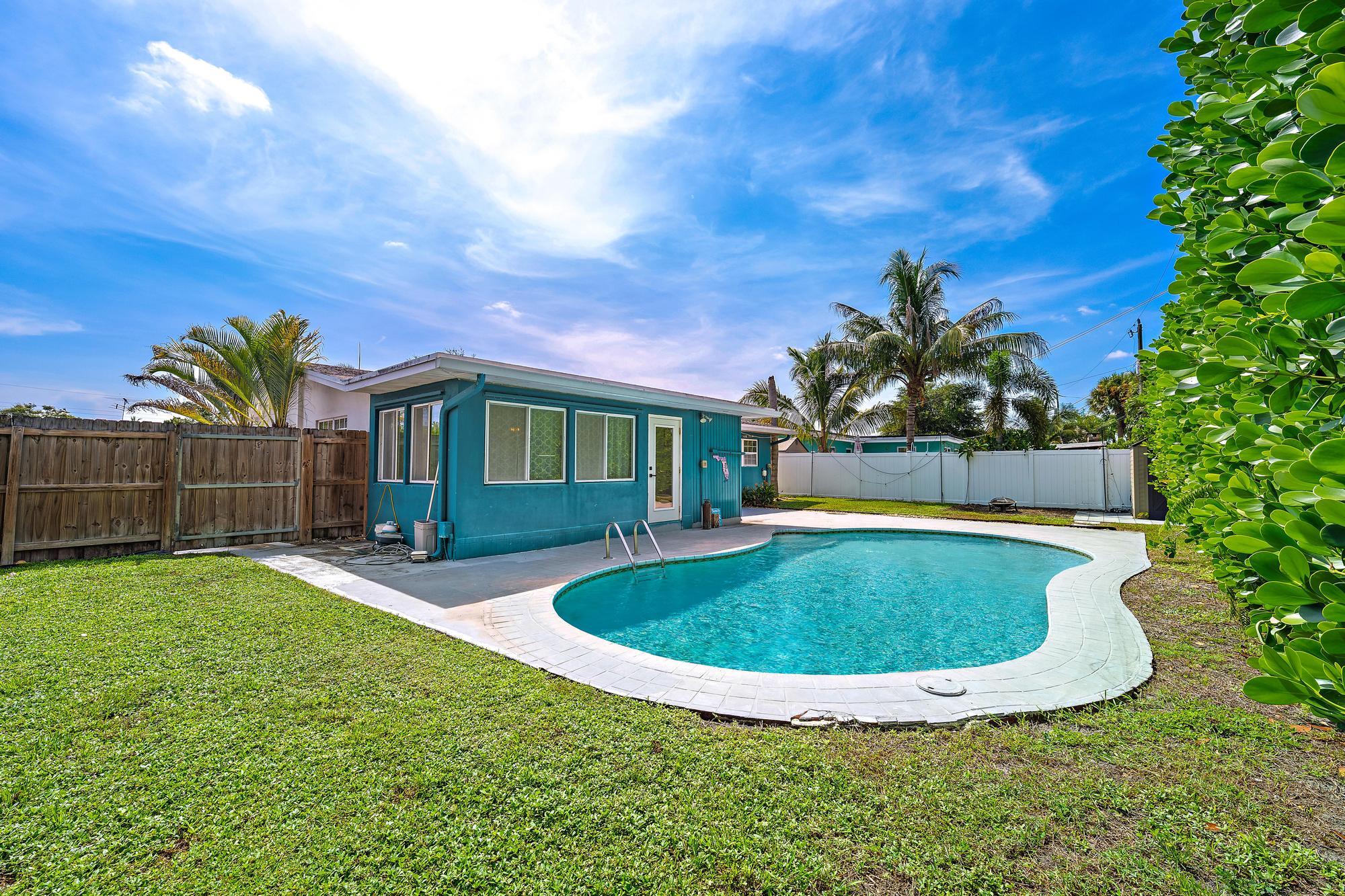 511 Ivy, Palm Beach Gardens FL 33410