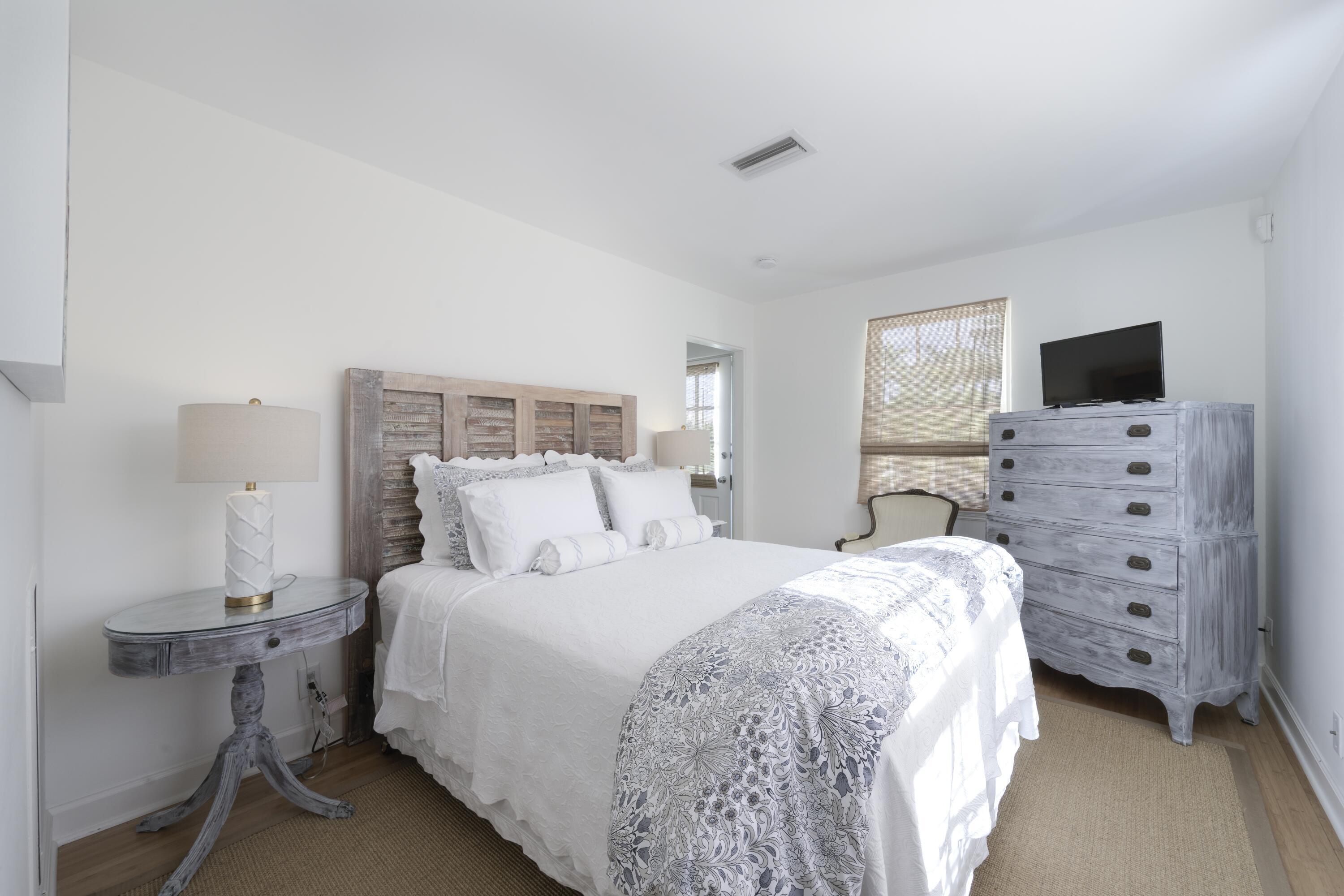 229 Pendleton, Palm Beach FL 33480