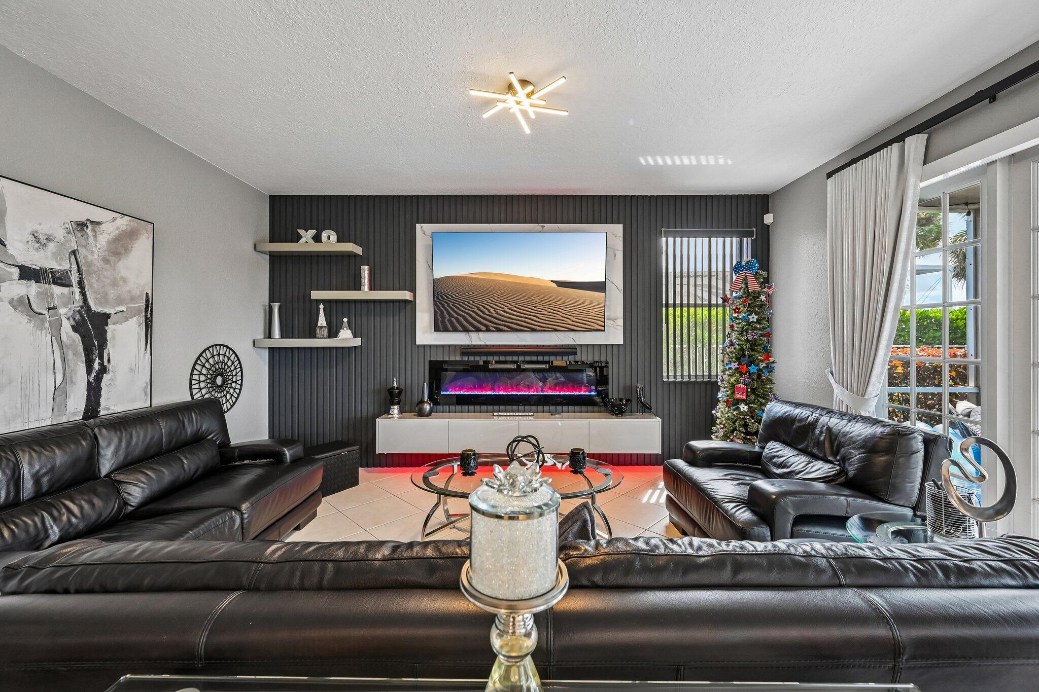 2415 WESTMONT, Royal Palm Beach FL 33411