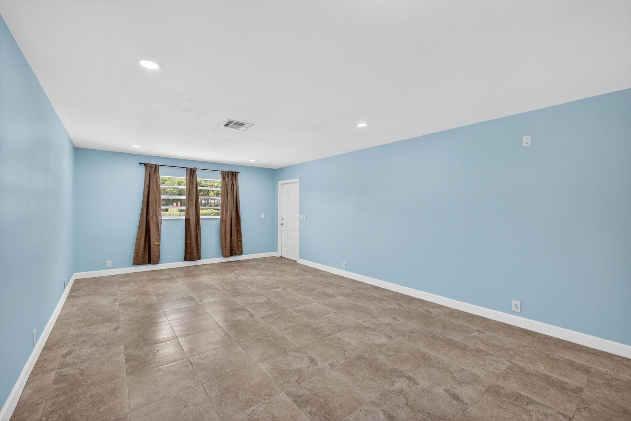 9484 Sun, Palm Beach Gardens FL 33403