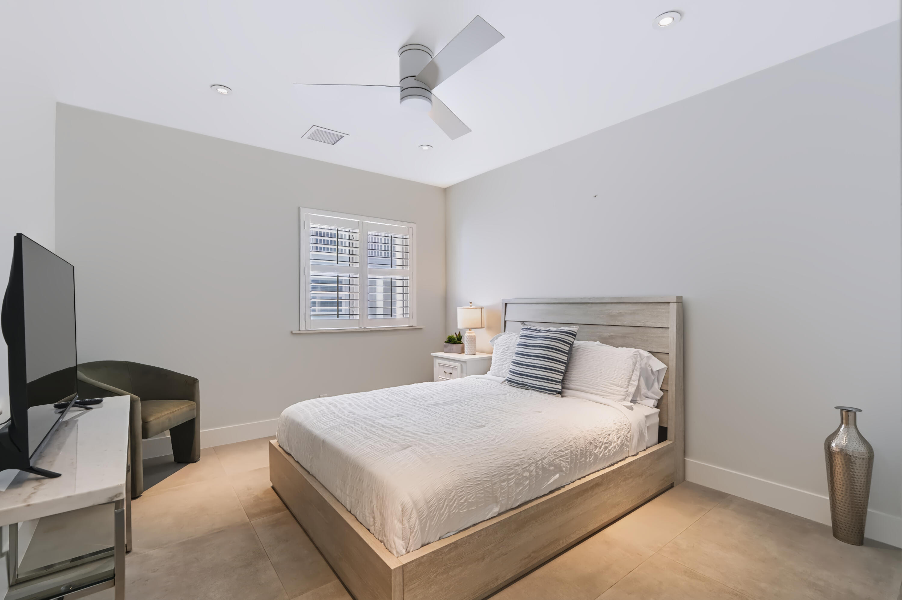 604 N OCEAN #1B, Pompano Beach FL 33062