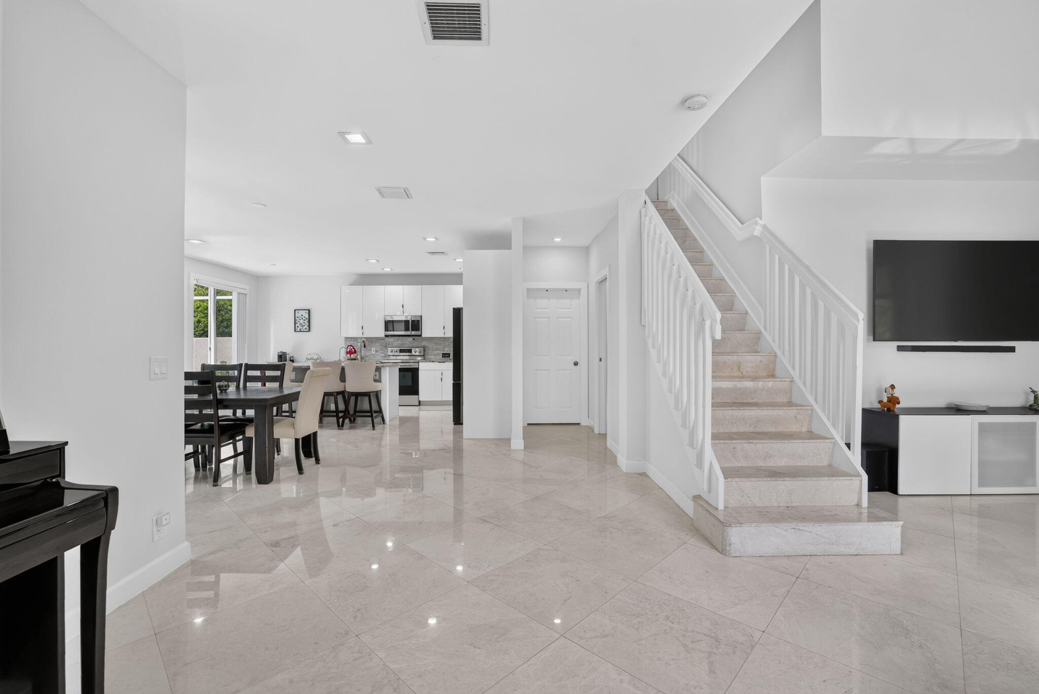 5040 Heron, Coconut Creek FL 33073