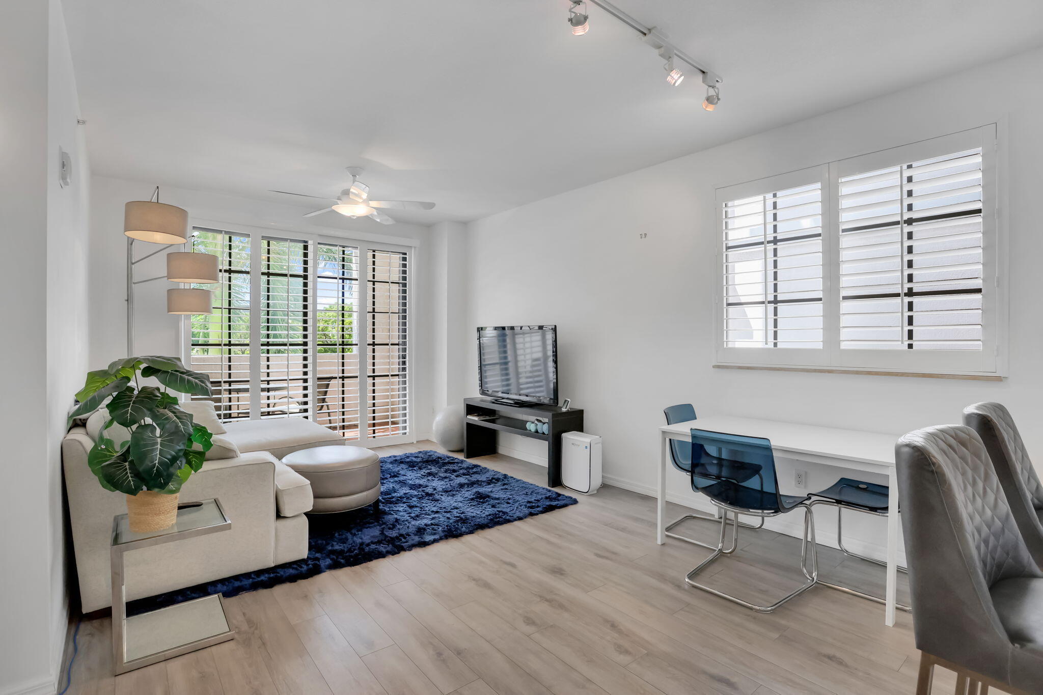 233 S Federal #325, Boca Raton FL 33432