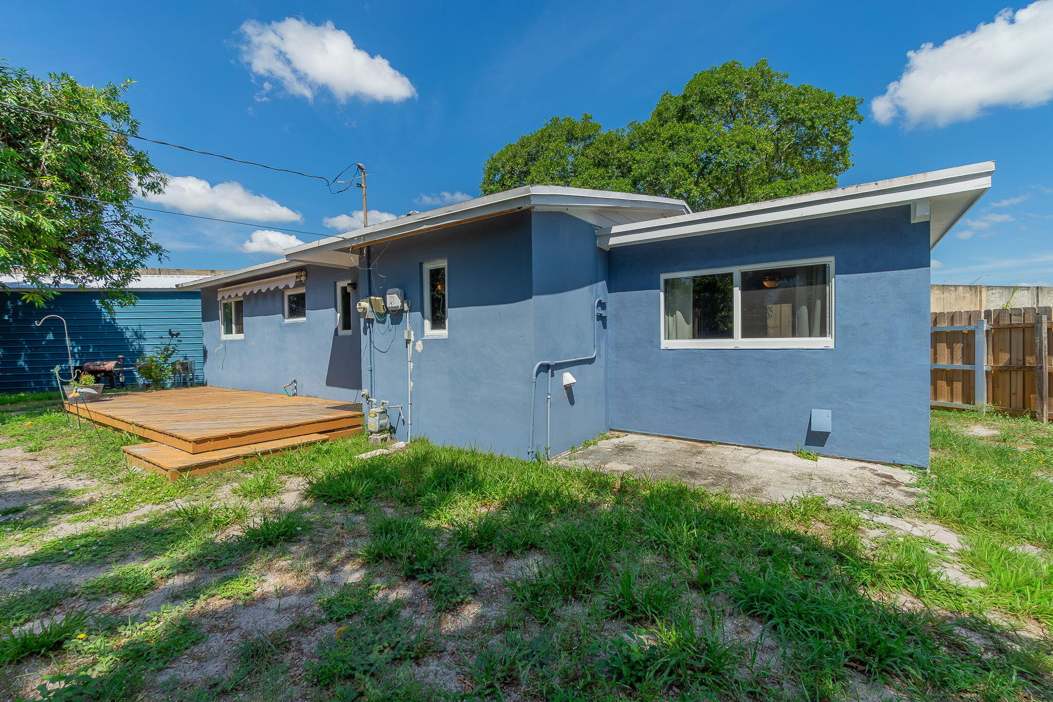 1446 W DREW, Lantana FL 33462