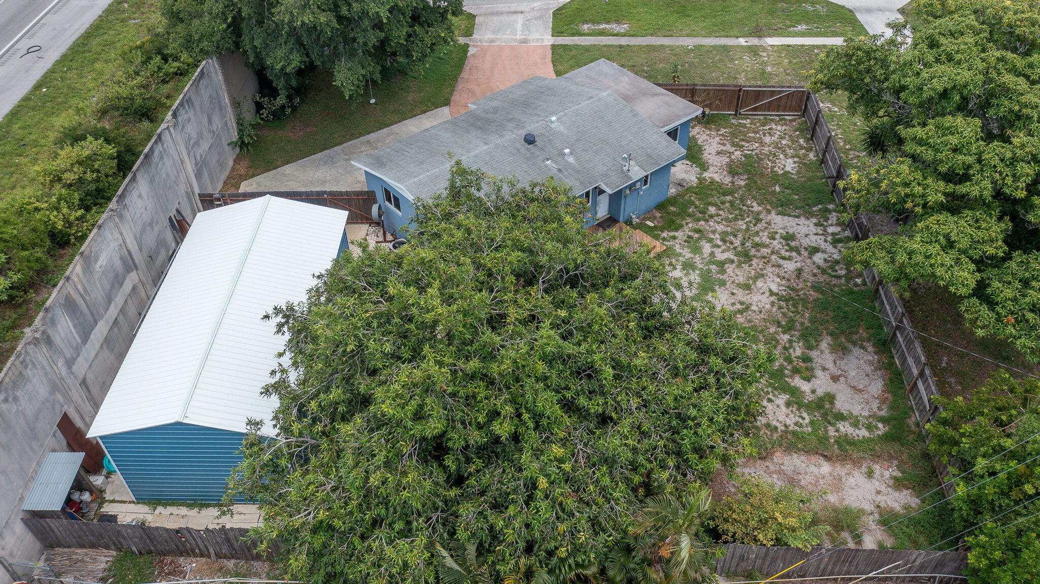1446 W DREW, Lantana FL 33462