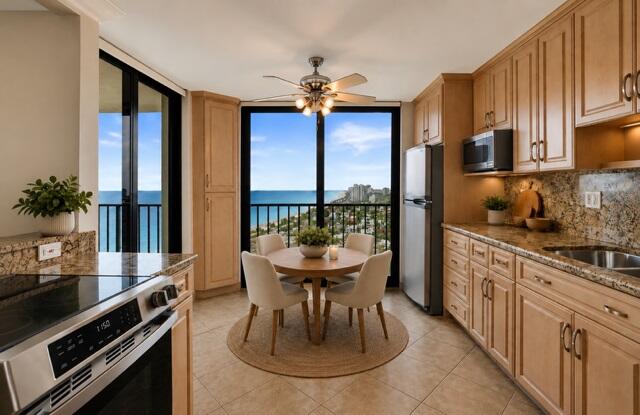 1901 N OCEAN #STHC, Fort Lauderdale FL 33305