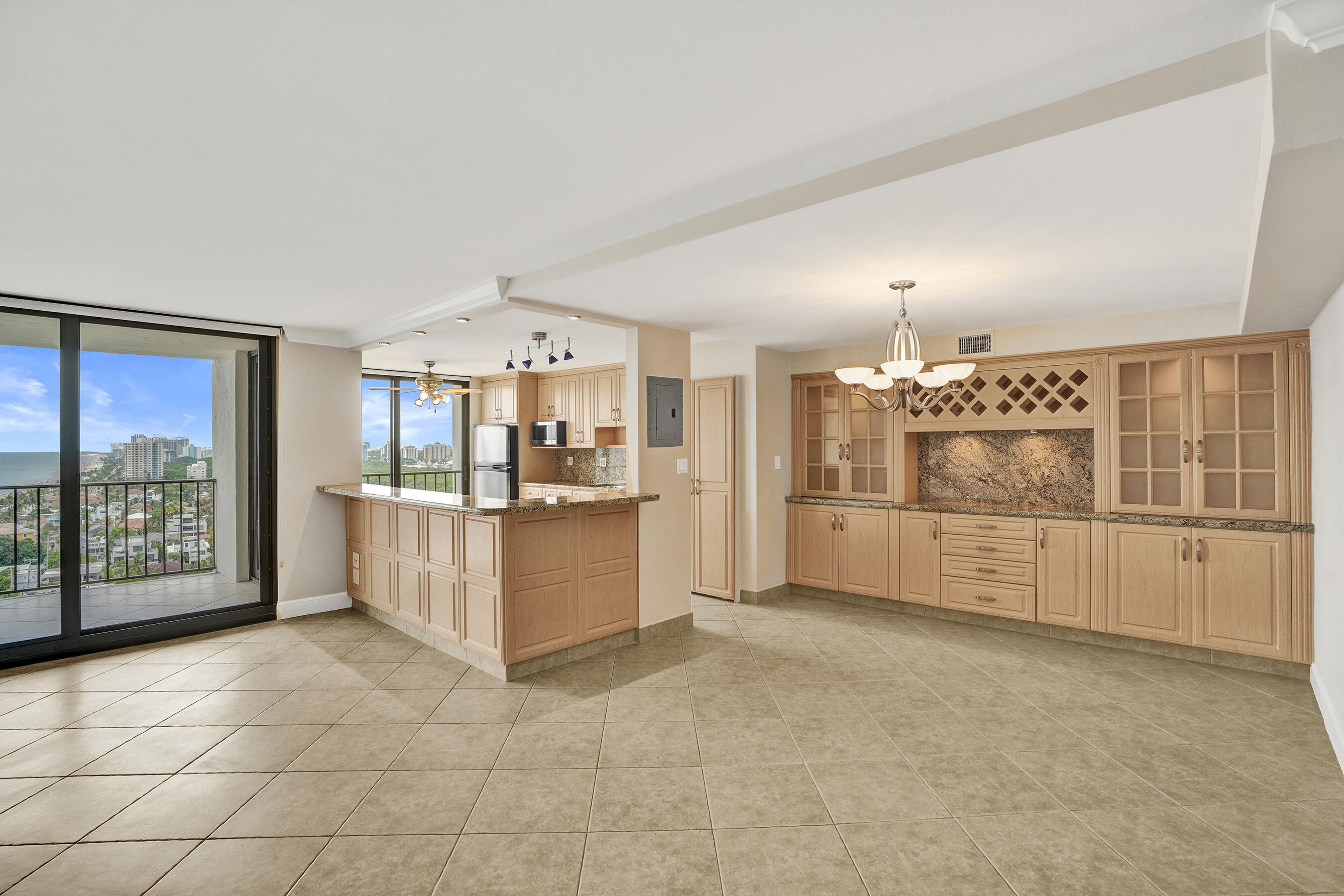 1901 N OCEAN #STHC, Fort Lauderdale FL 33305