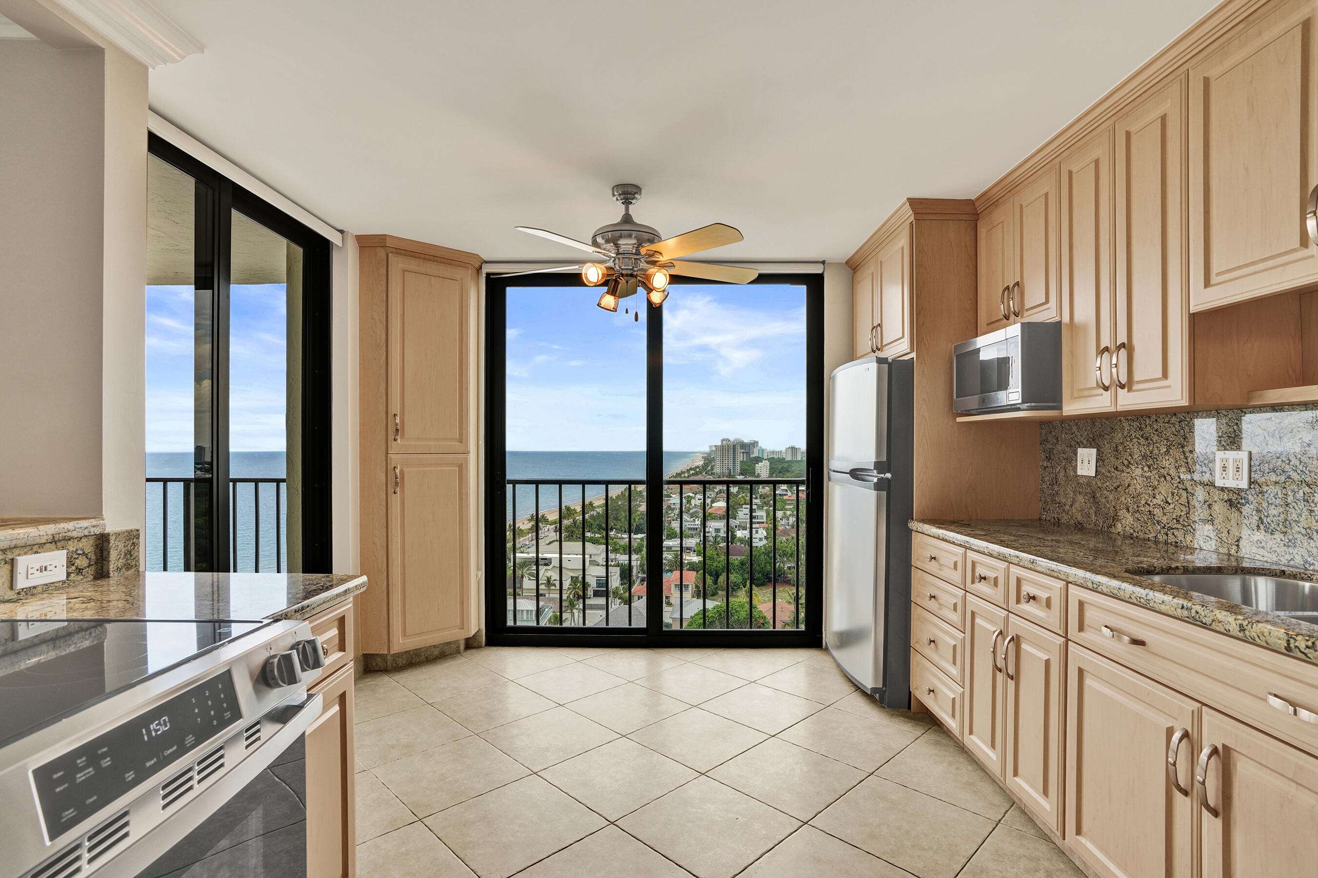 1901 N OCEAN #STHC, Fort Lauderdale FL 33305