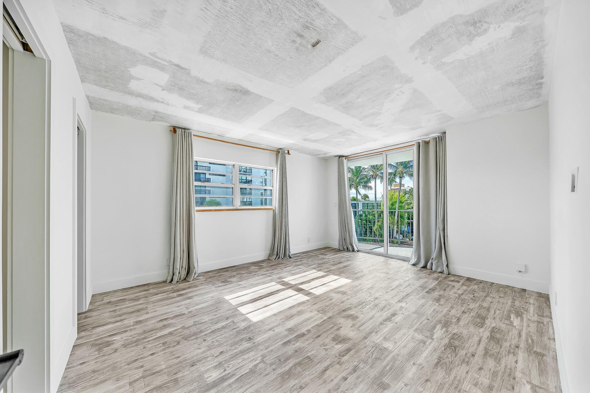 3051 NE 48TH #301, Fort Lauderdale FL 33308