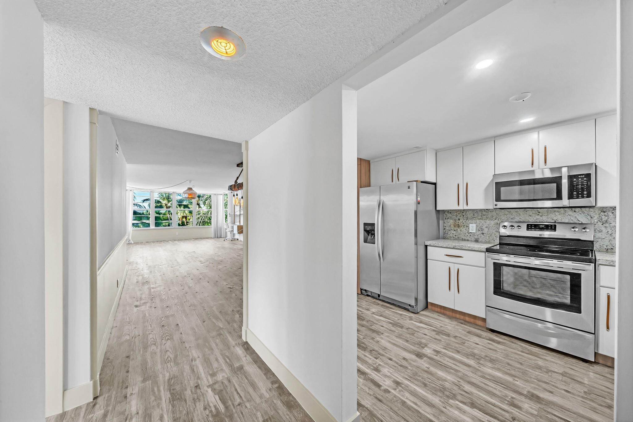 3051 NE 48TH #301, Fort Lauderdale FL 33308