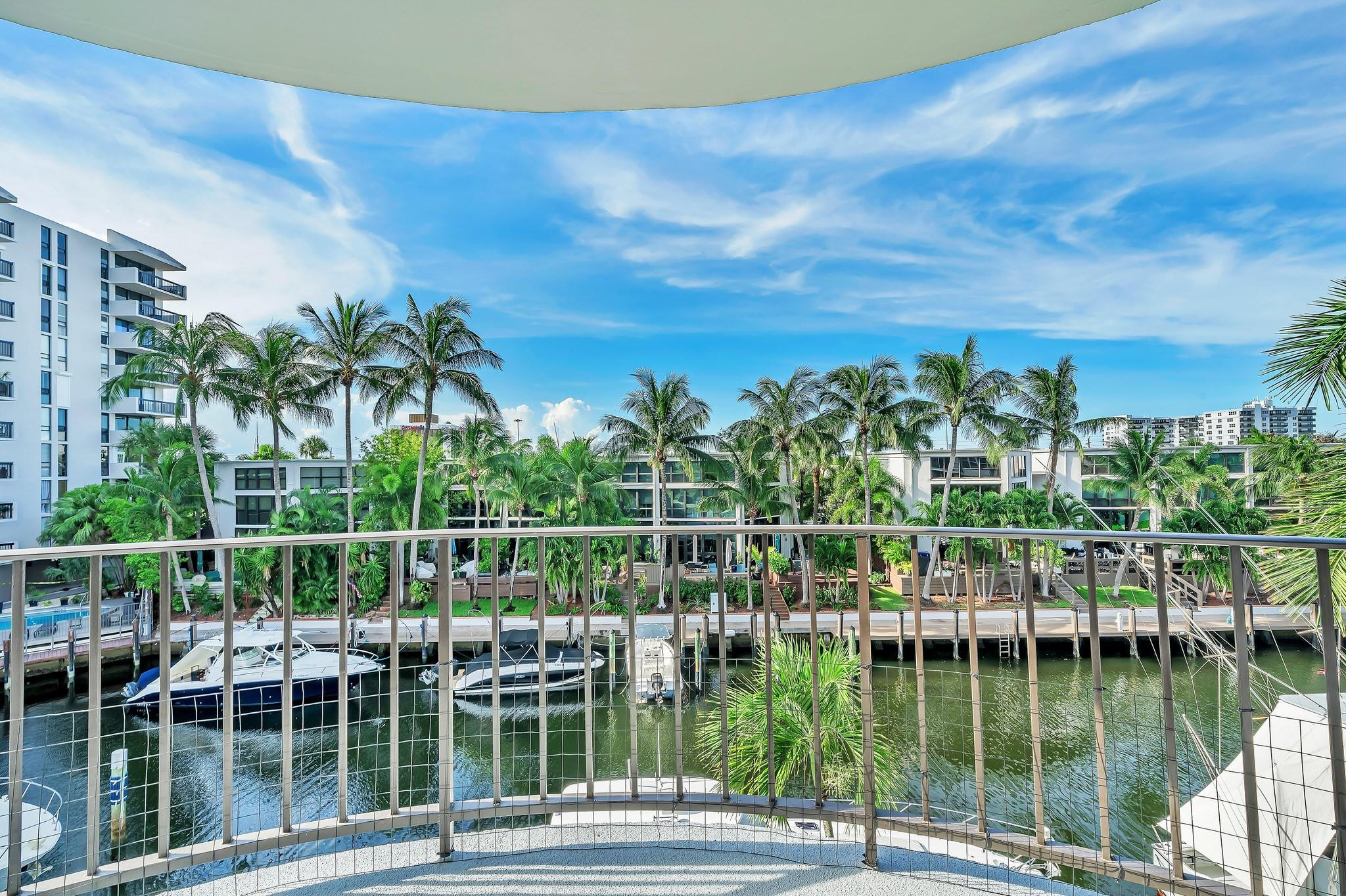 3051 NE 48TH #301, Fort Lauderdale FL 33308