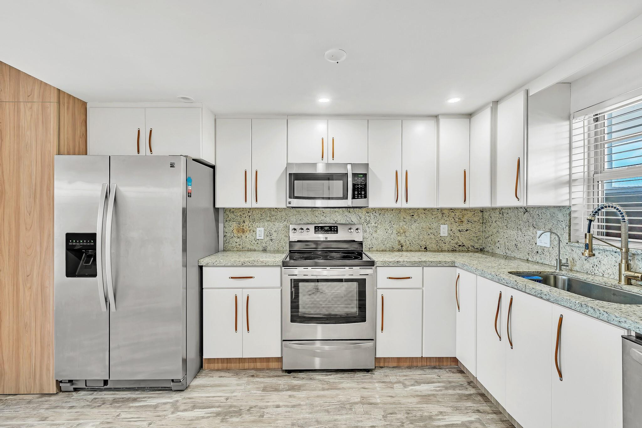 3051 NE 48TH #301, Fort Lauderdale FL 33308