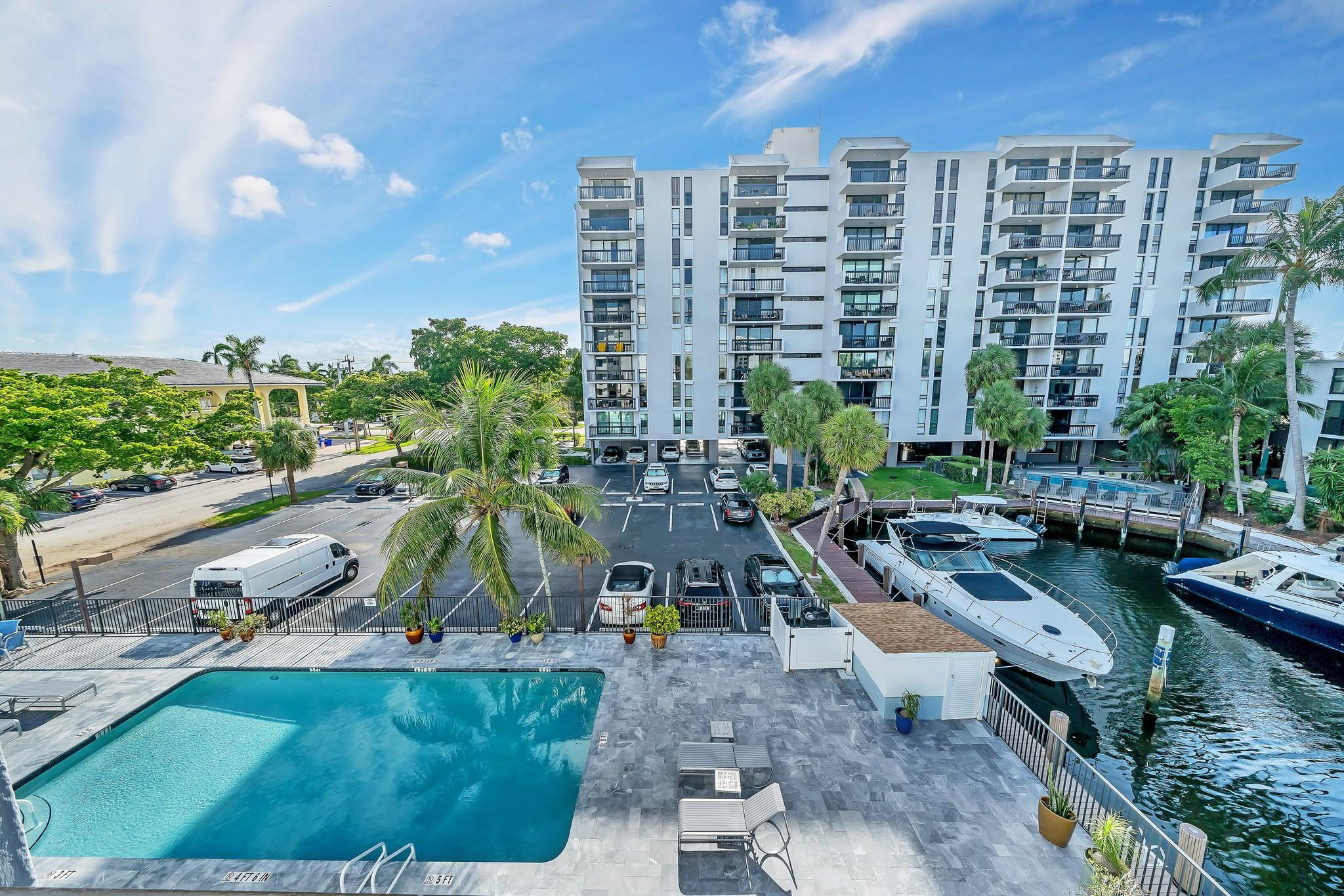 3051 NE 48TH #301, Fort Lauderdale FL 33308