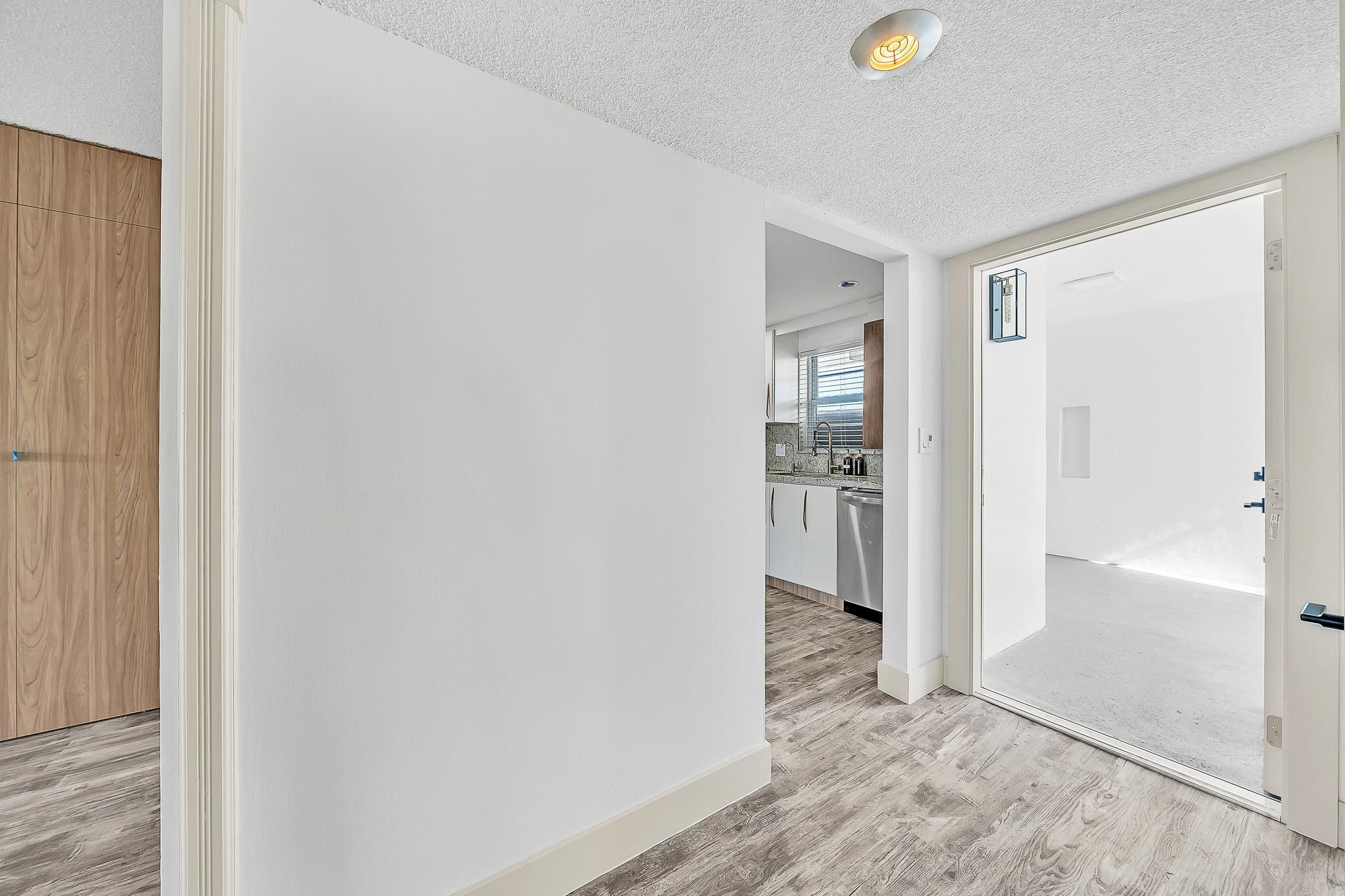 3051 NE 48TH #301, Fort Lauderdale FL 33308