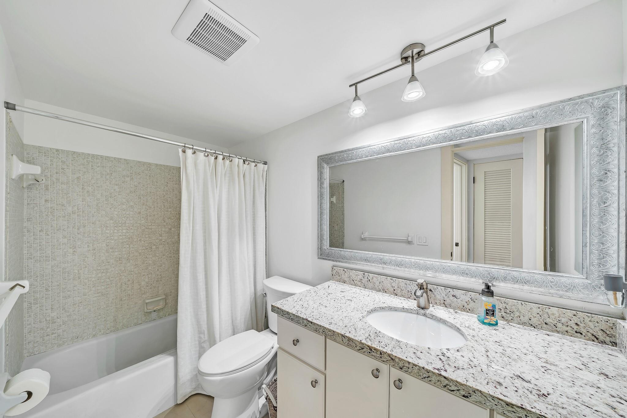 3051 NE 48TH #301, Fort Lauderdale FL 33308