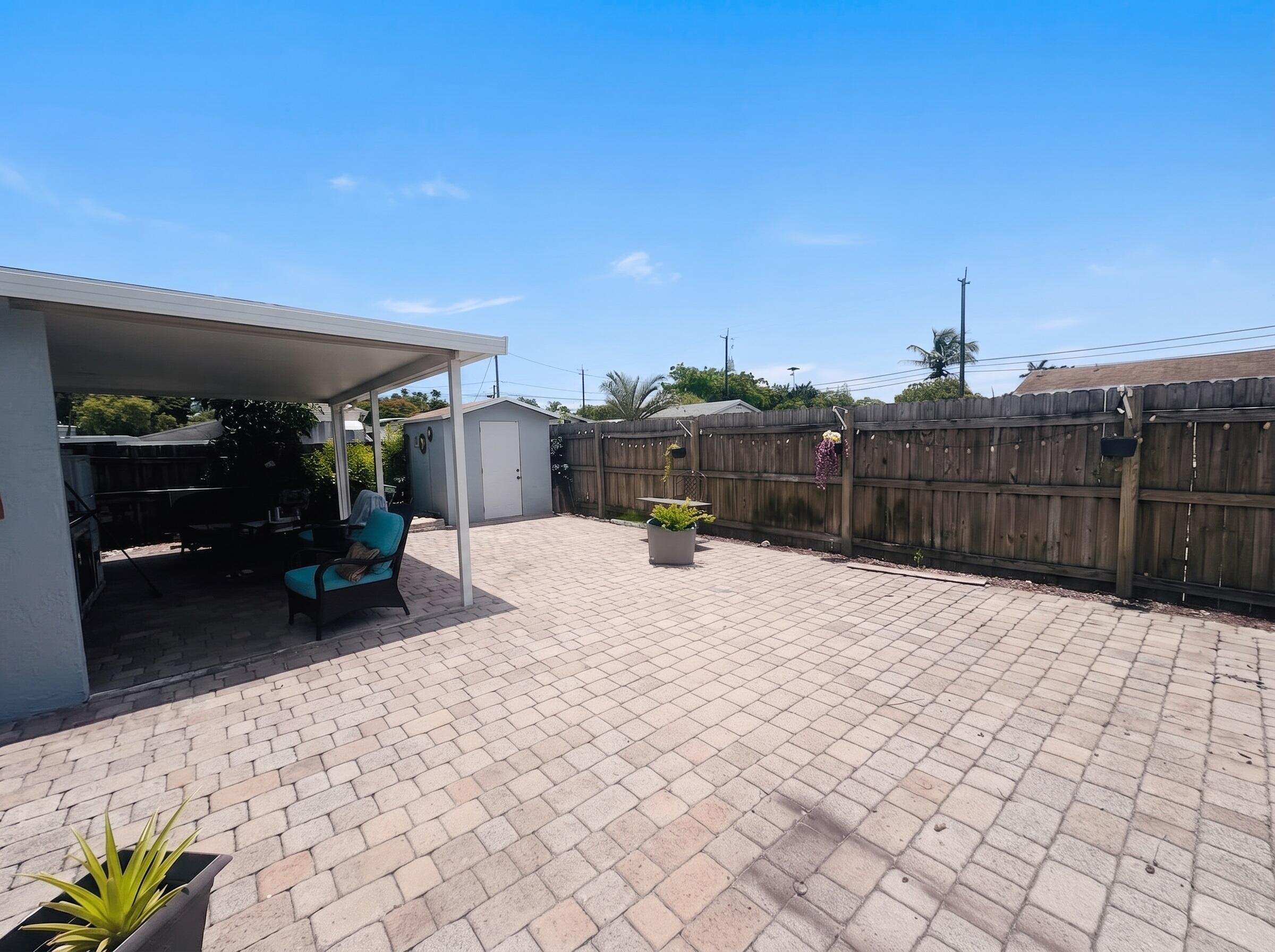 3718 COCONUT #A, Palm Springs FL 33461