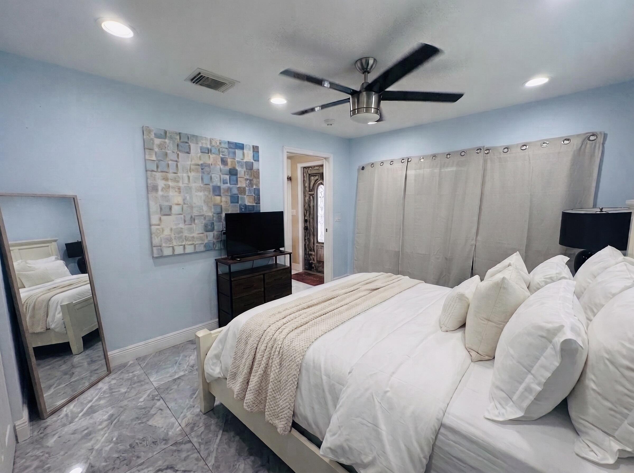 3718 COCONUT #A, Palm Springs FL 33461