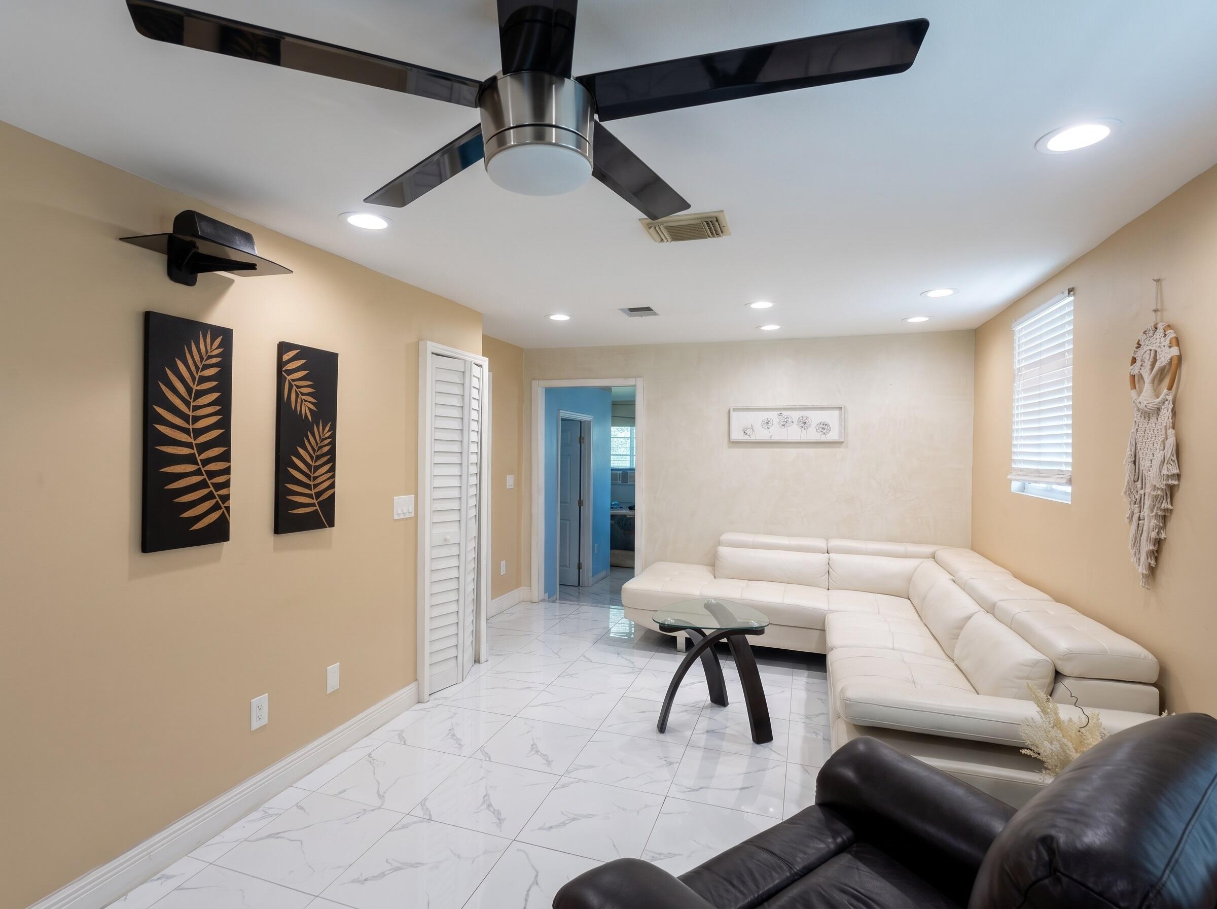 3718 COCONUT #A, Palm Springs FL 33461