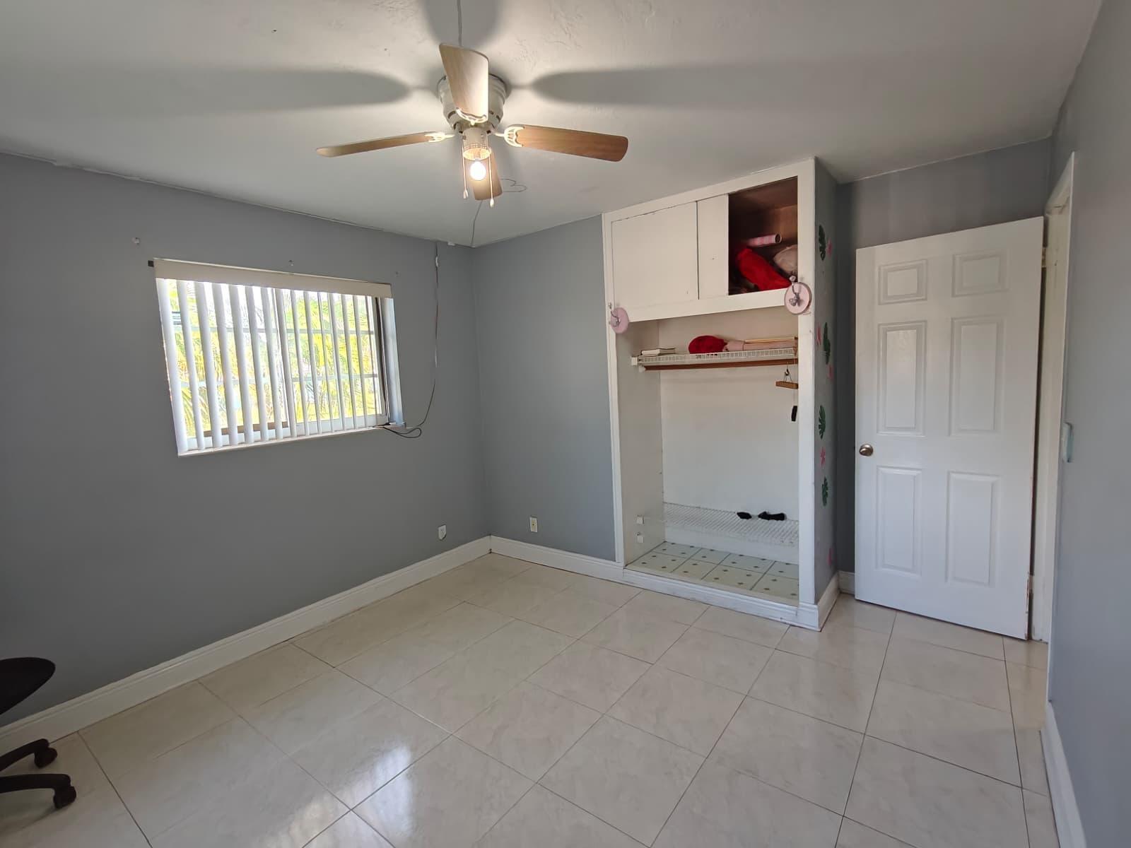 324 Mid Pines, Palm Springs FL 33461