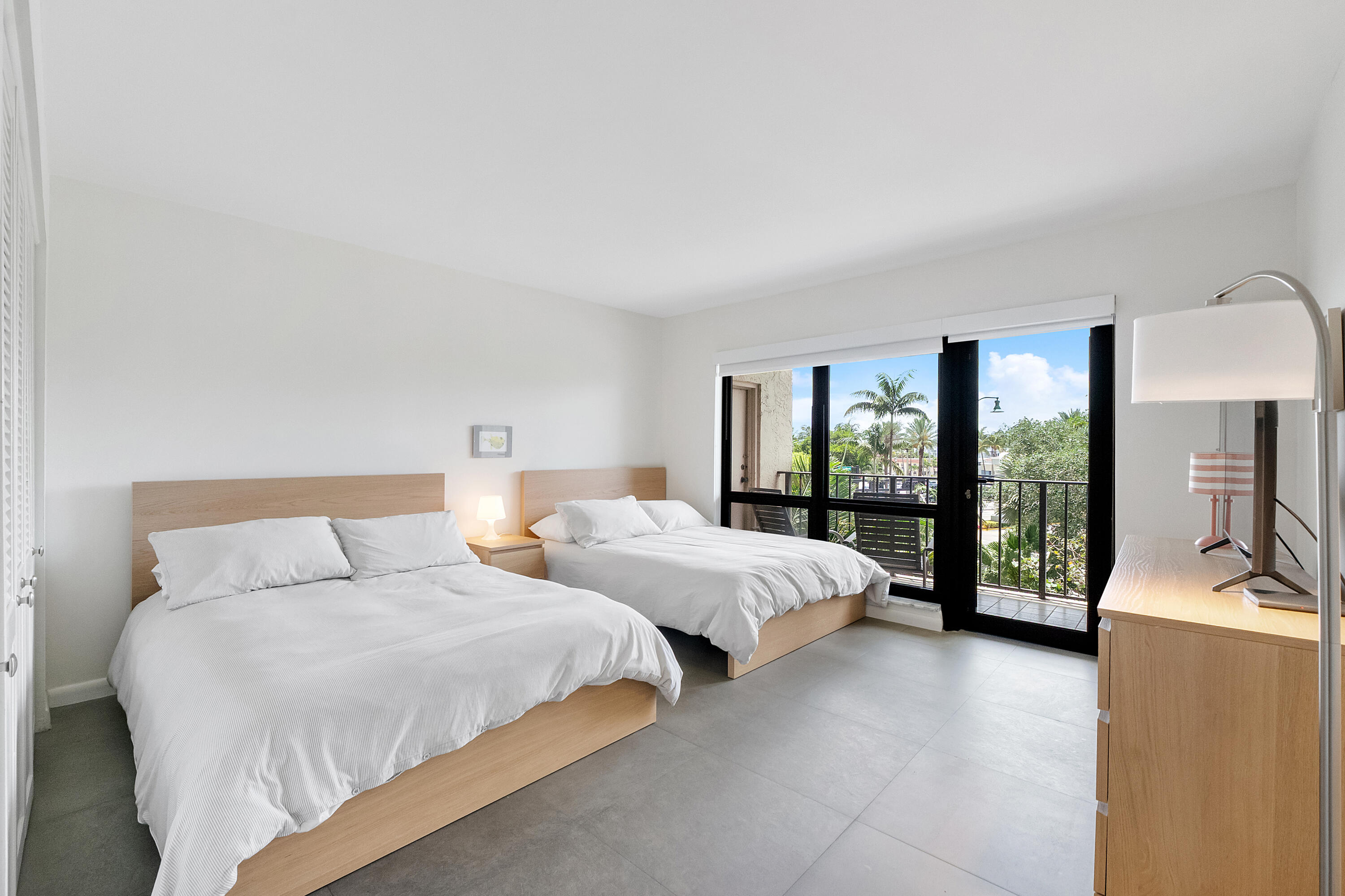 4900 N OCEAN #416, Lauderdale By The Sea FL 33308