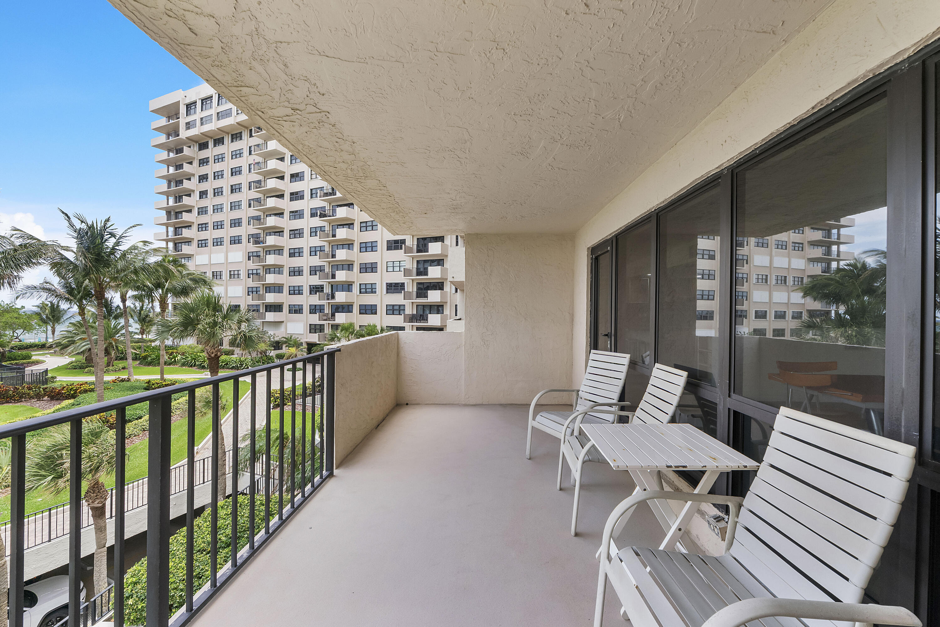 4900 N OCEAN #416, Lauderdale By The Sea FL 33308