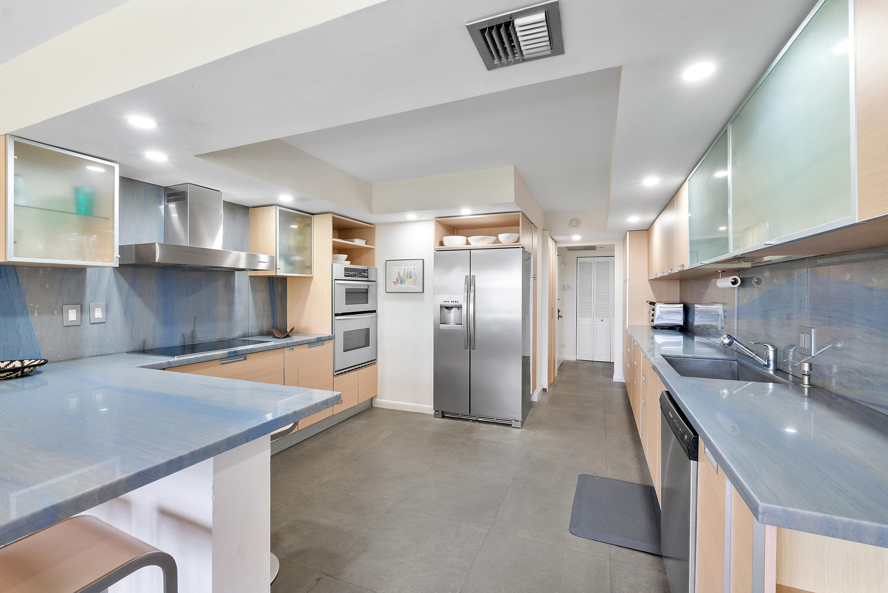 4900 N OCEAN #416, Lauderdale By The Sea FL 33308