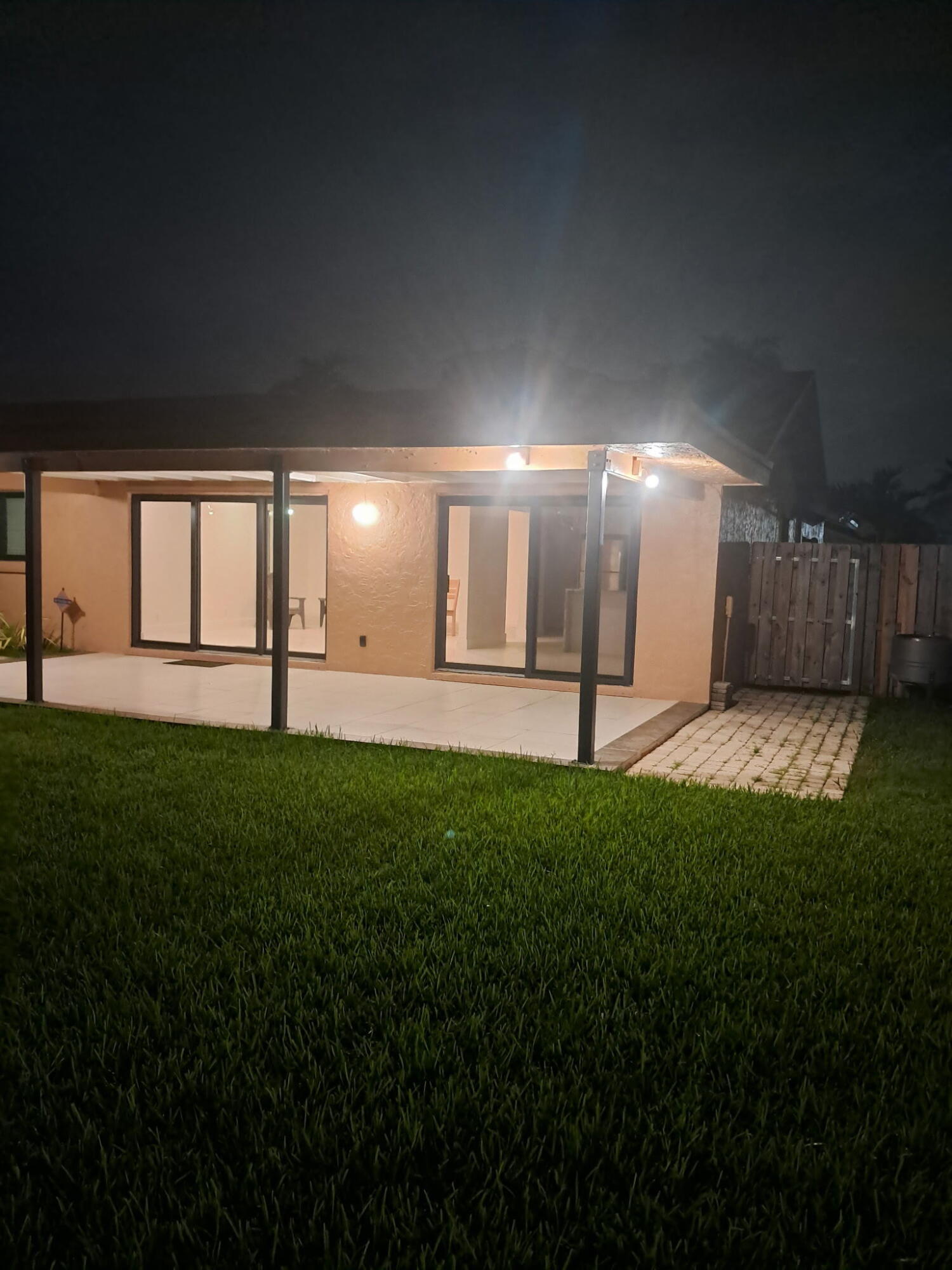 9321 NW 43RD, Sunrise FL 33351
