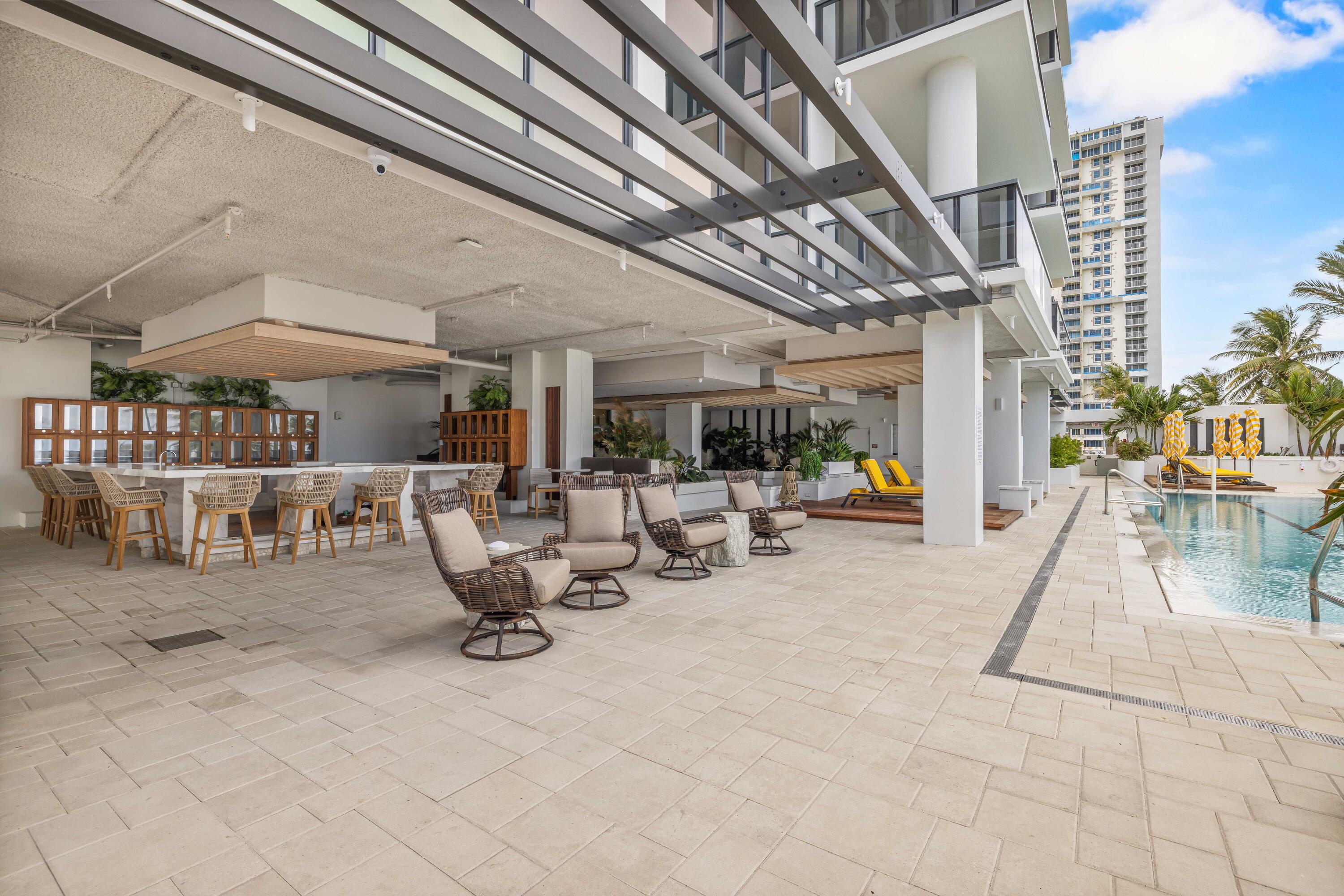 305 BRINY #406, Pompano Beach FL 33062