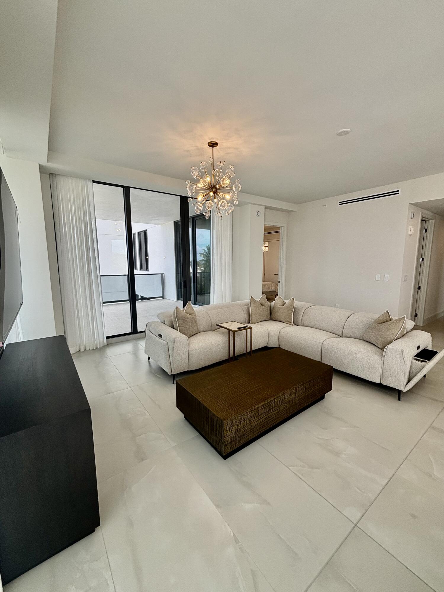 305 BRINY #406, Pompano Beach FL 33062