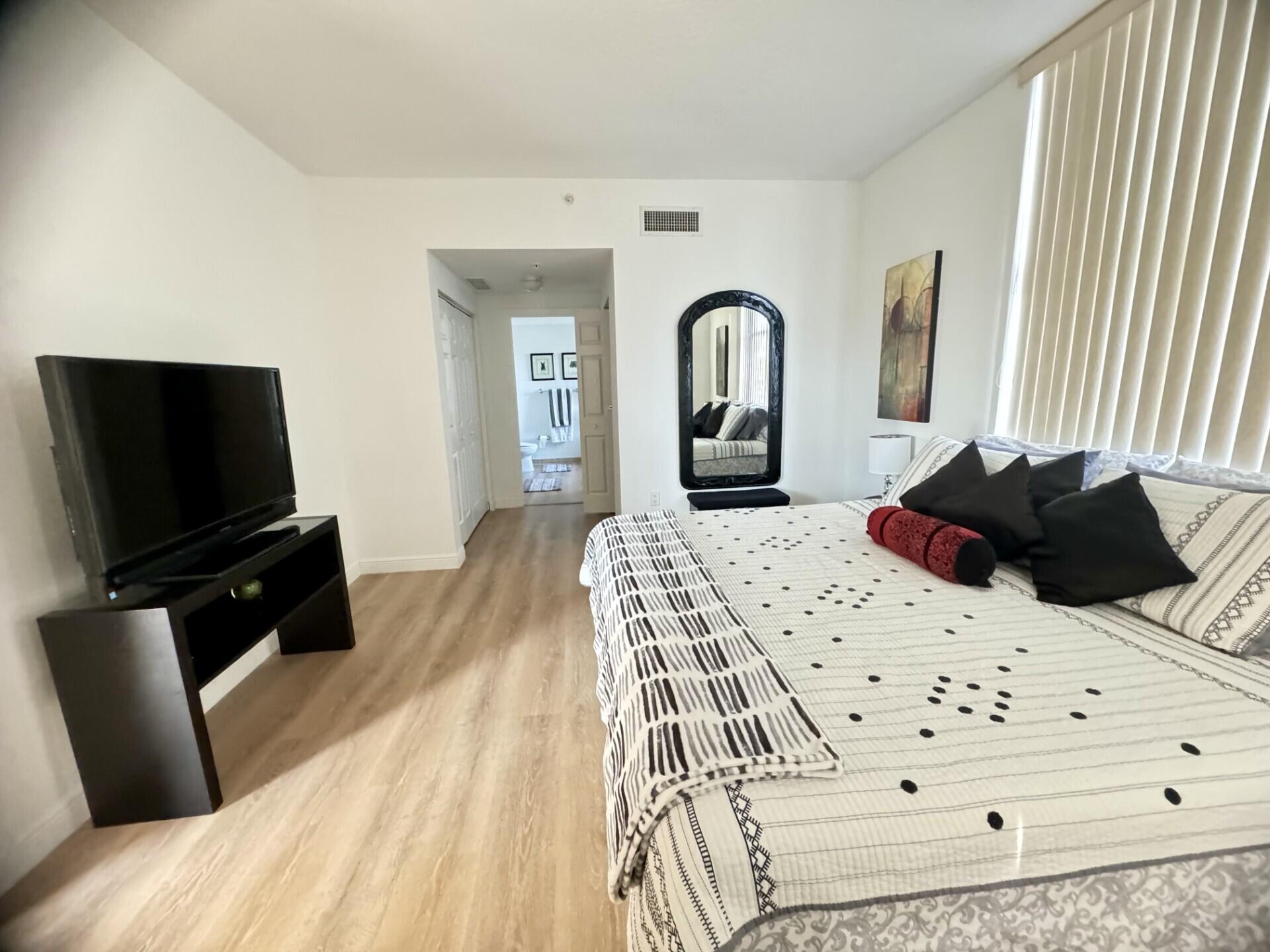 888 S Douglas #1015, Coral Gables FL 33134
