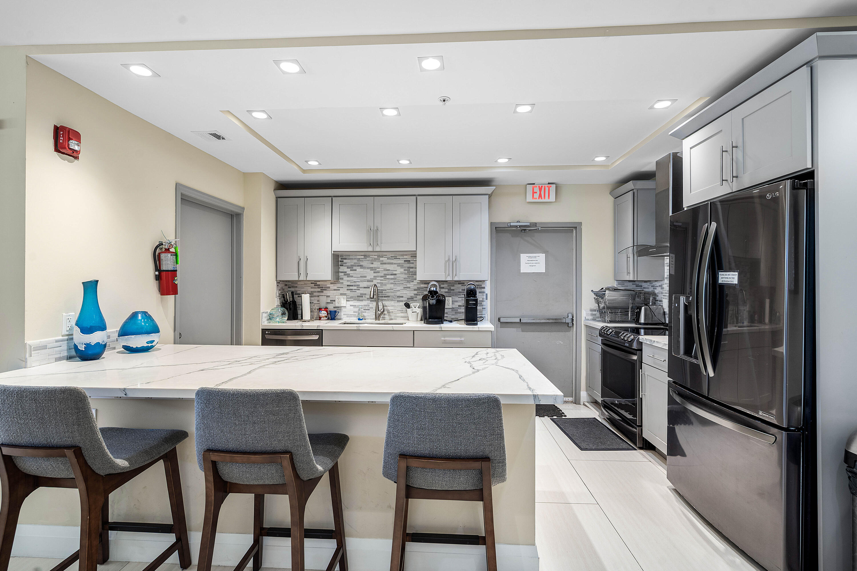 3912 S OCEAN #PH-1, Highland Beach FL 33487